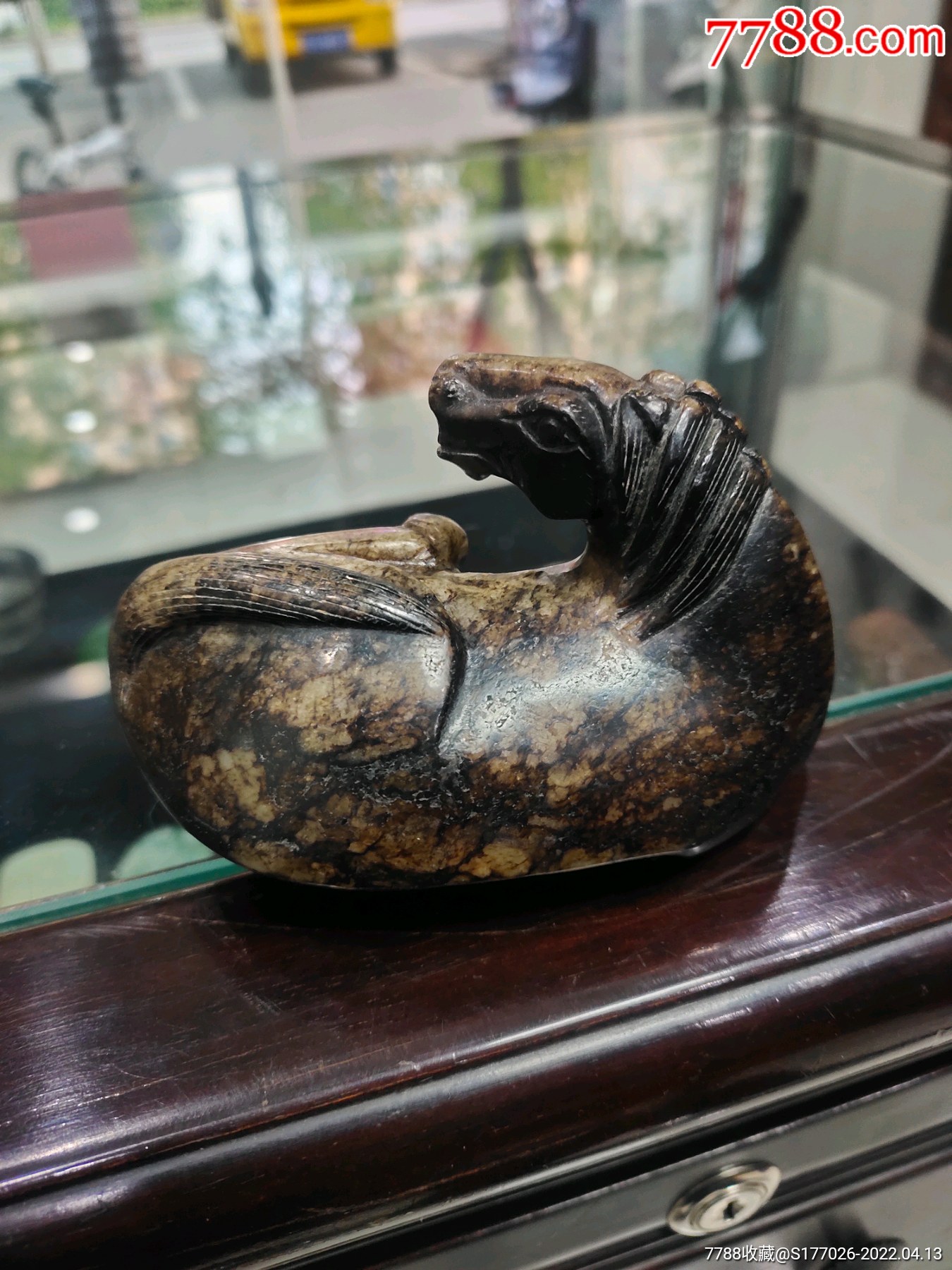 清代和田玉老提油马上翻身摆件珍品