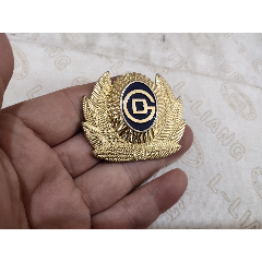 北京地铁帽徽一枚(大帽徽)
