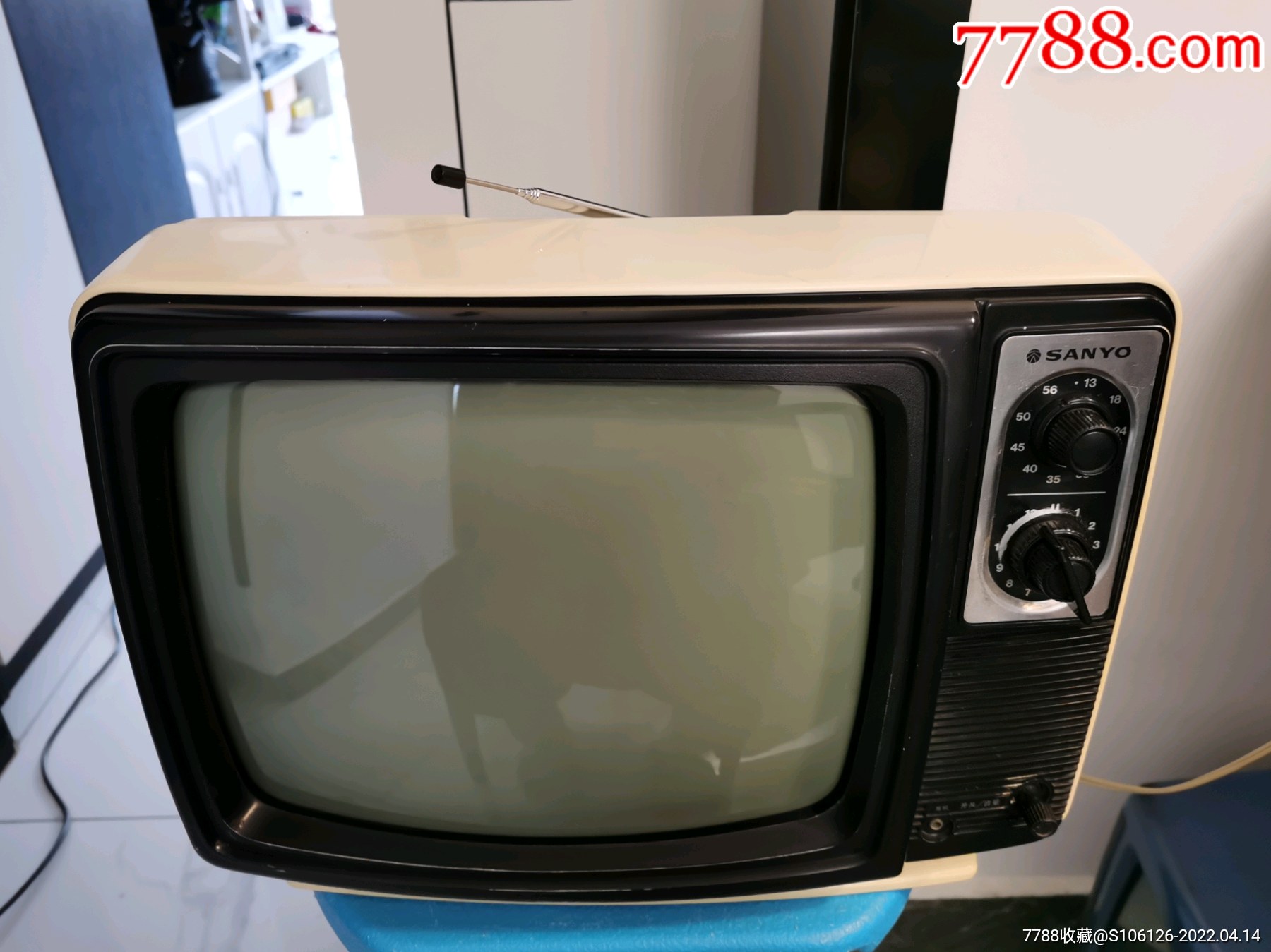 三洋国产12寸黑白电视机