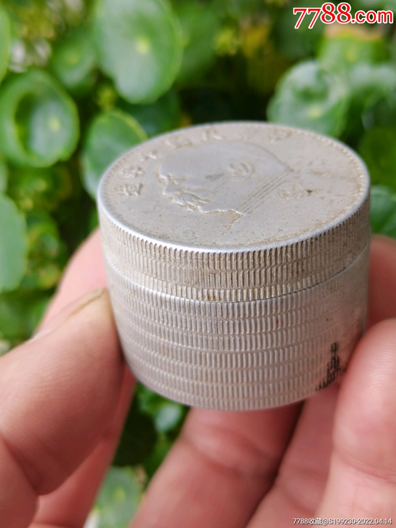 银元造型的小盒子袁大头造型老盒子