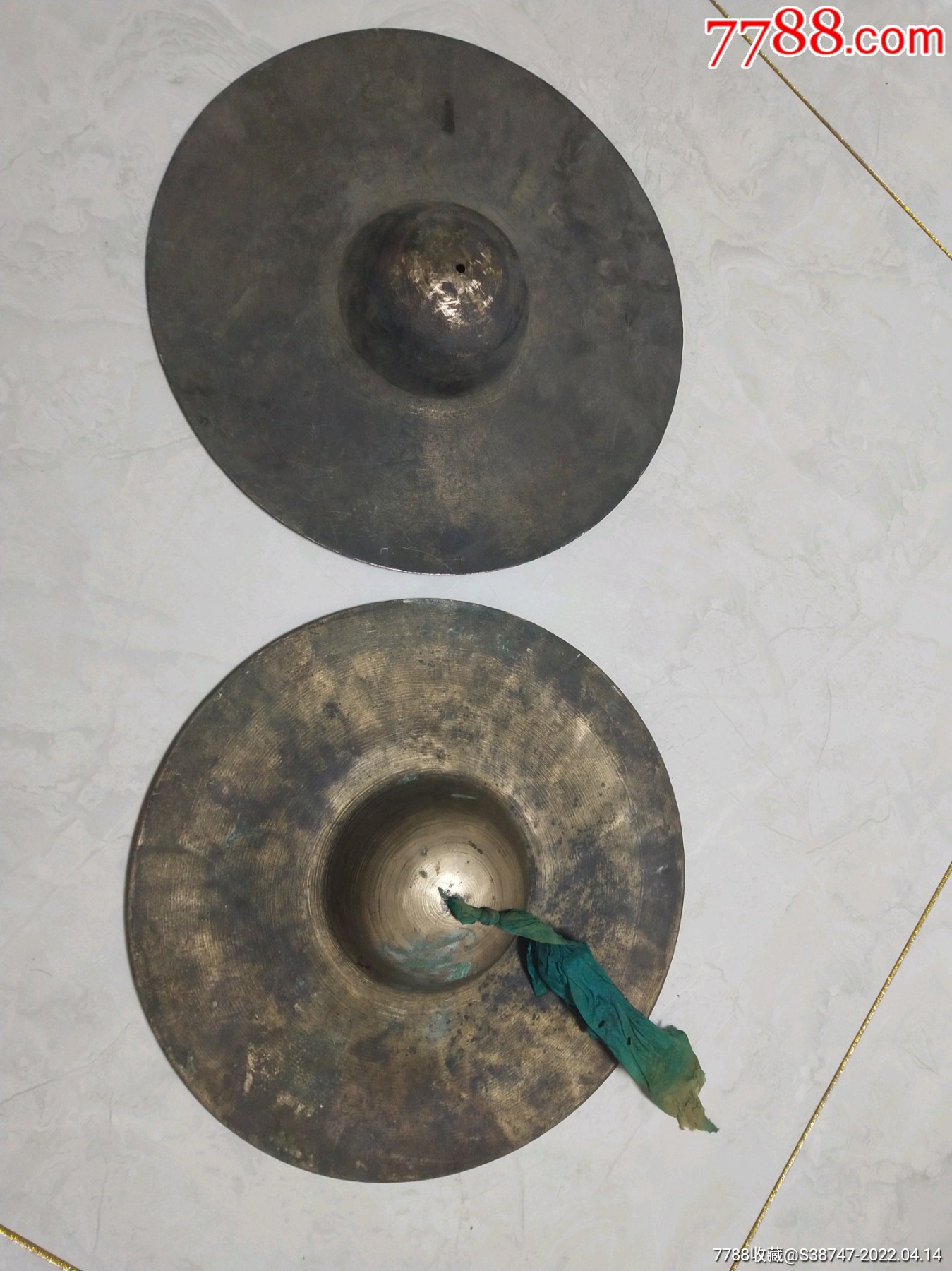 老铜钹一对