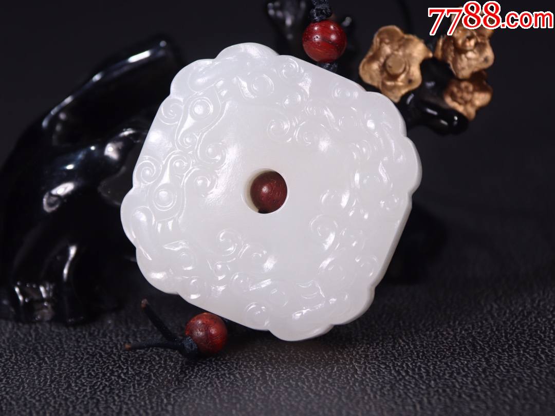 和田玉如意纹玉佩