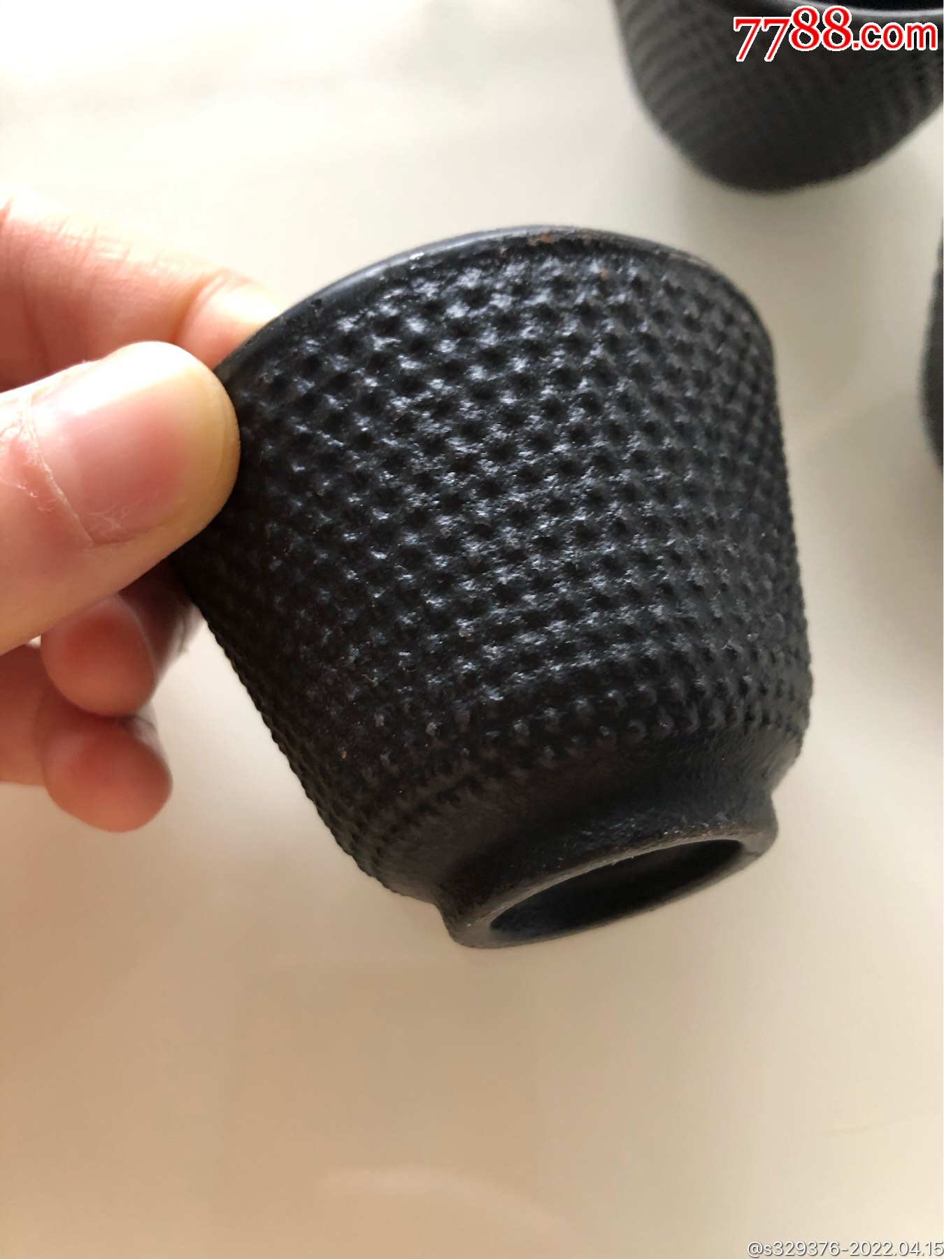 老铁茶杯非常重铁铸的内有瓷老茶杯日式风格感觉分量很重摆设使用都不