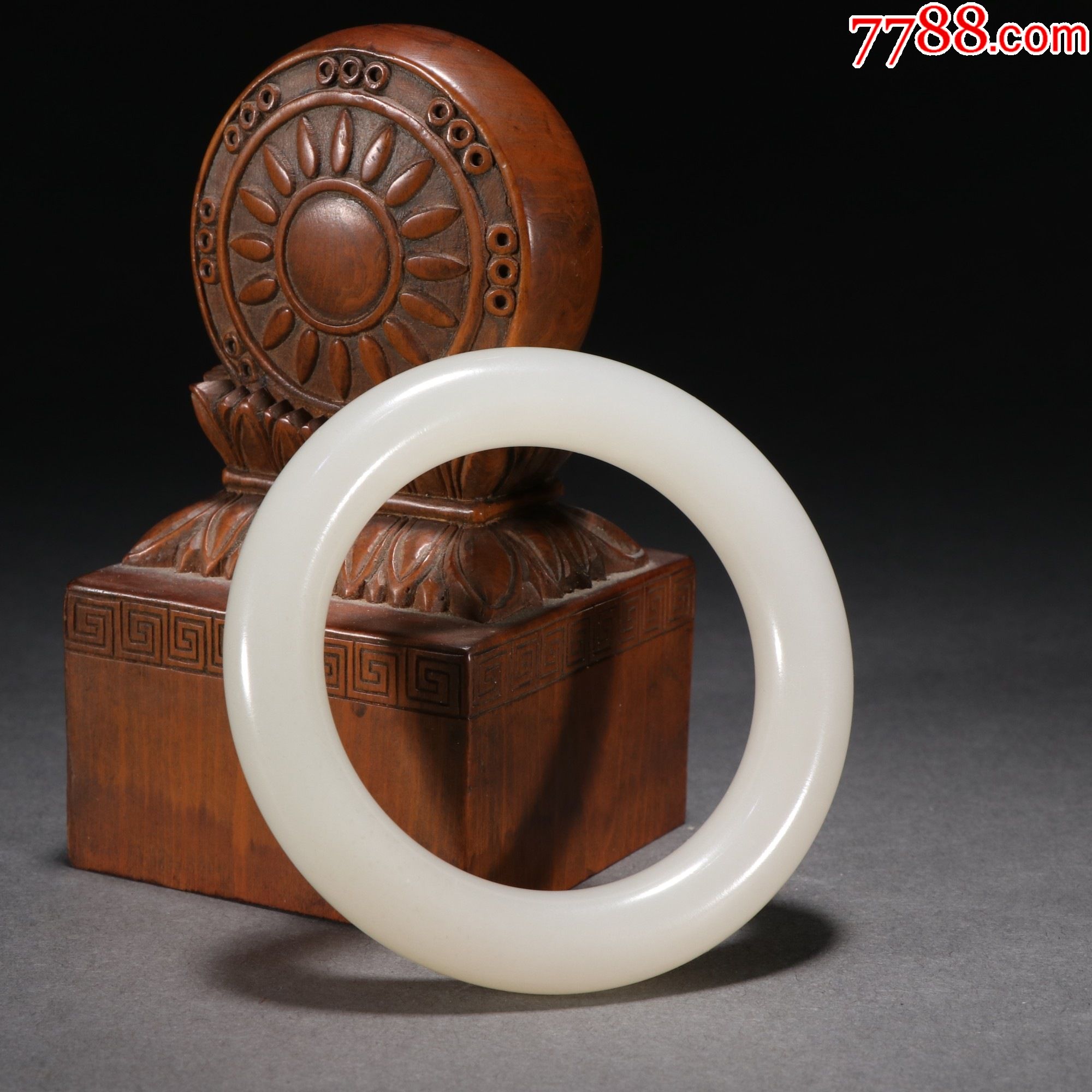 和田玉圆条手镯