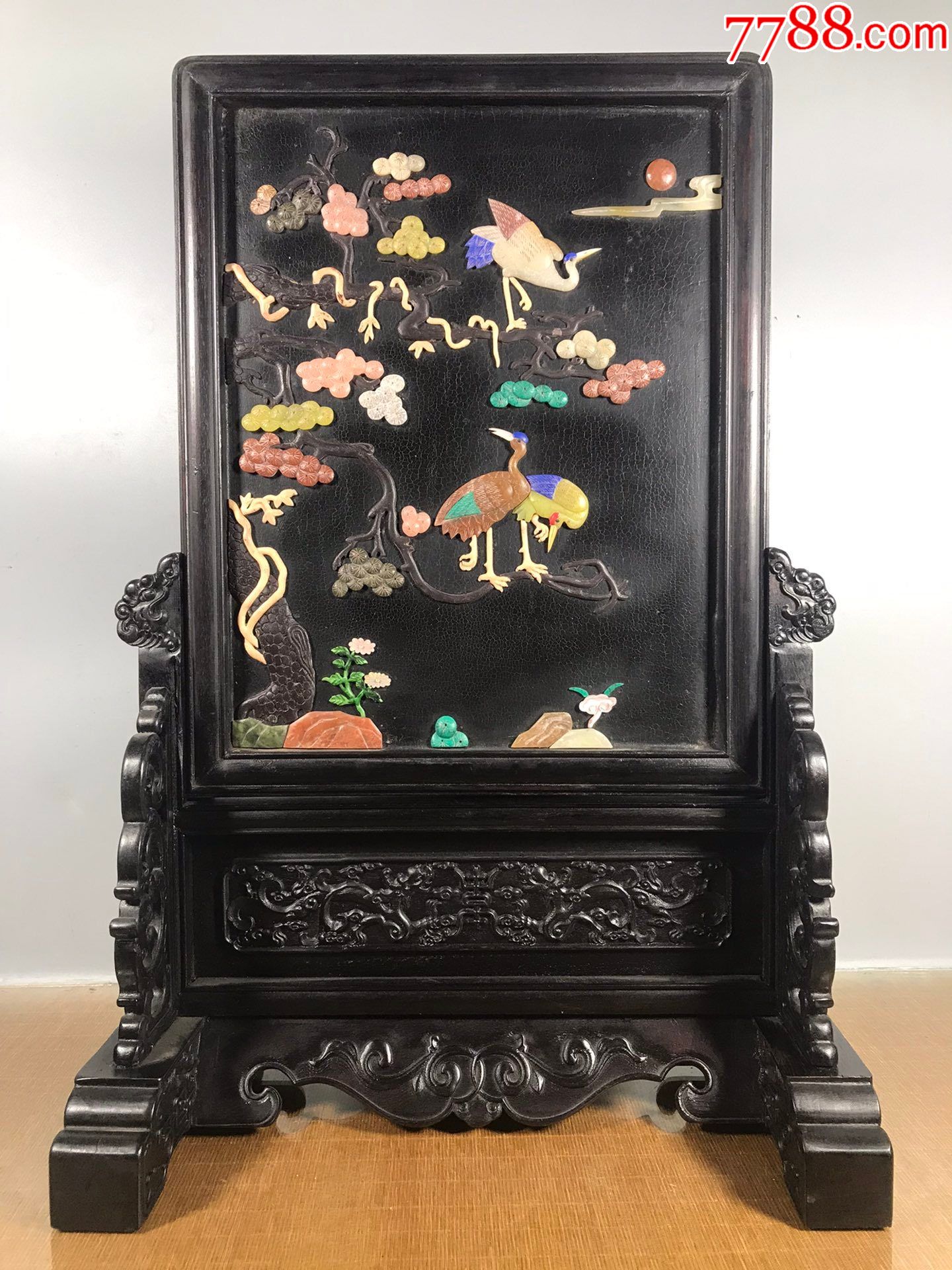 紫檀木镶八宝插屏