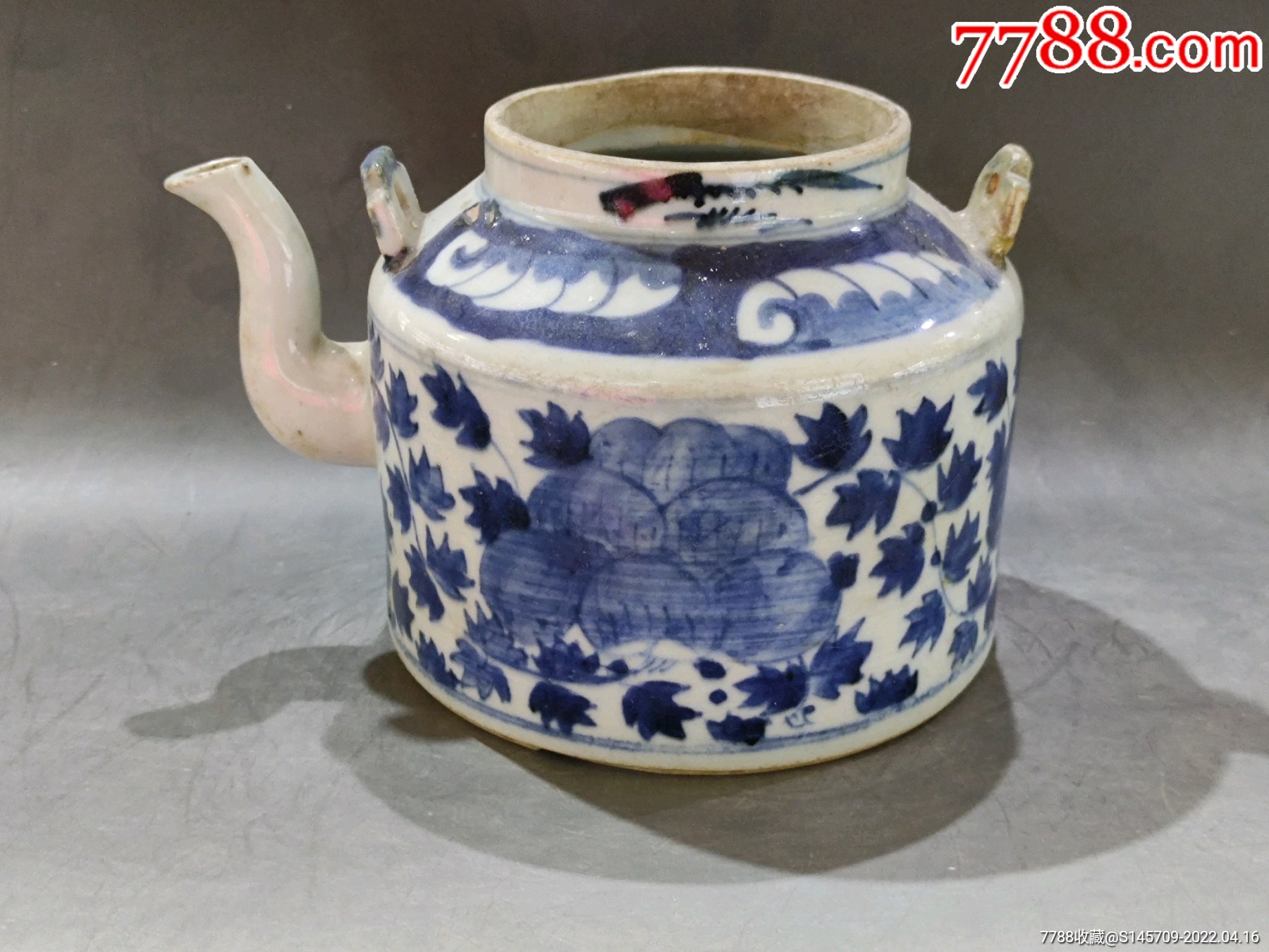 清代青花缠枝莲茶壶喜欢的朋友不要错过细节如图