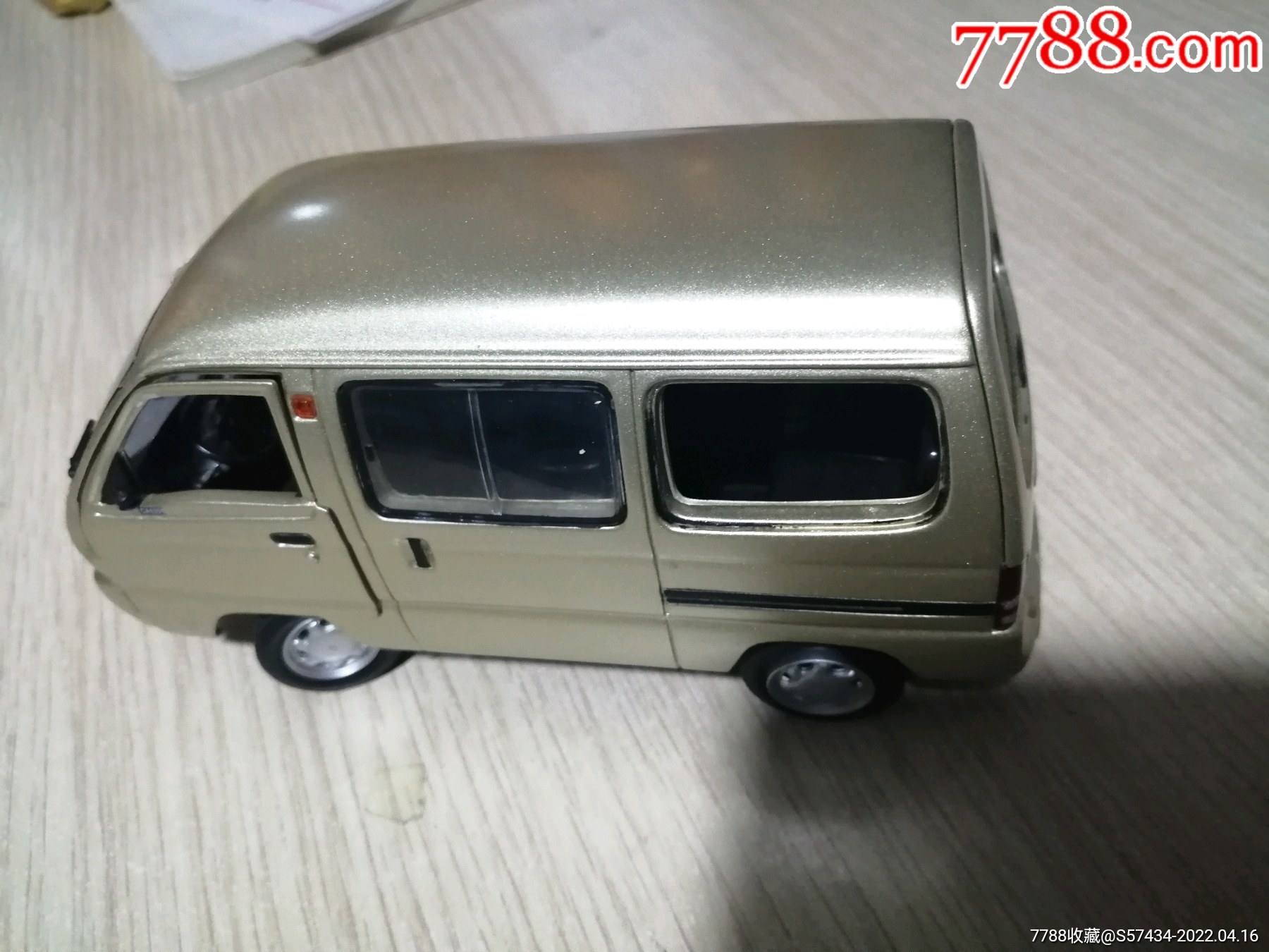 中国一汽吉轻厂佳宝面包车车模_轿车/赛车模型_图片鉴赏_收藏价值