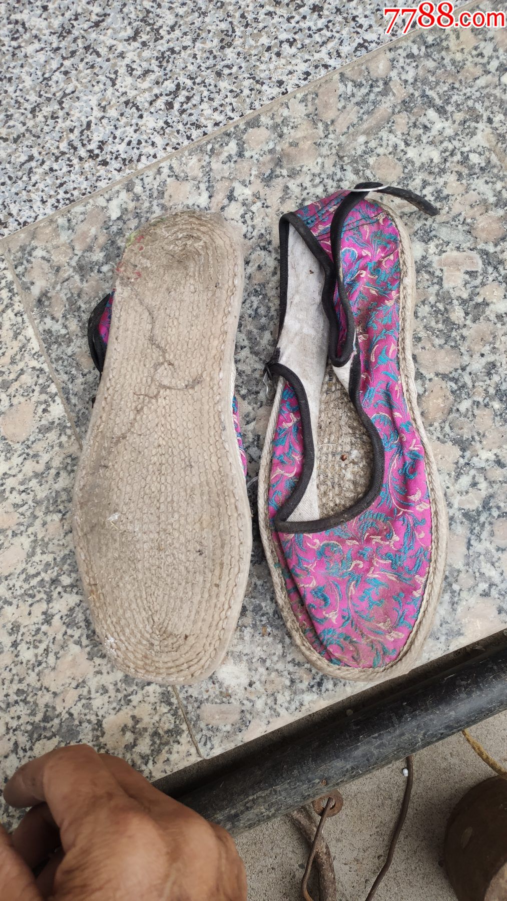 鞋收藏;女士一带旧布鞋花色绒面塑料底23码上海长征制鞋九厂"双鸽"