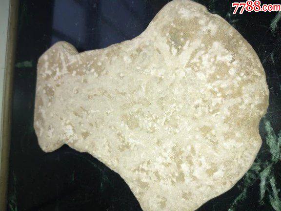 红山文化磬石石斧