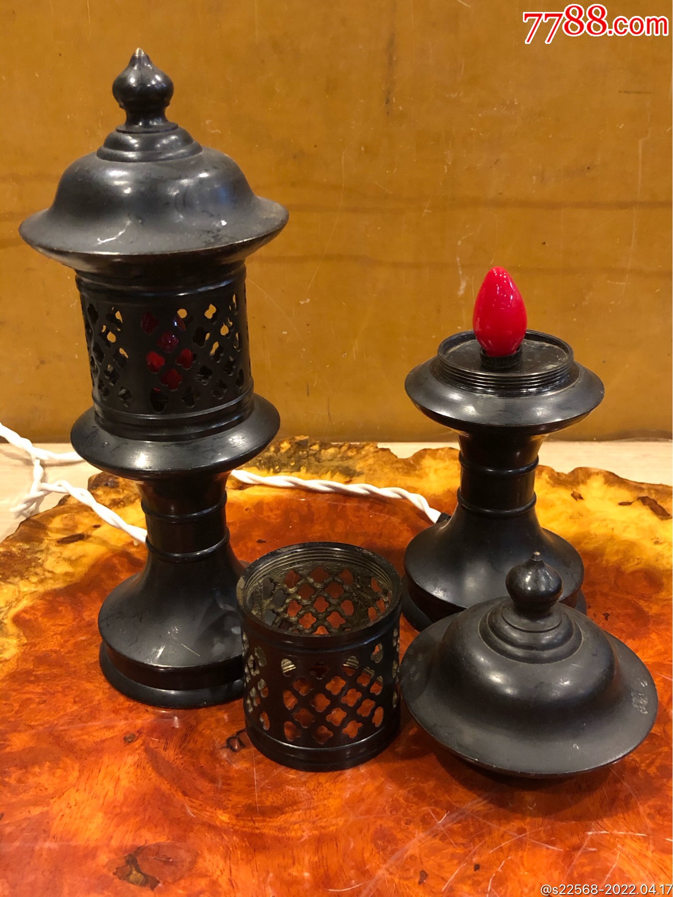 民国时期铜台灯一对