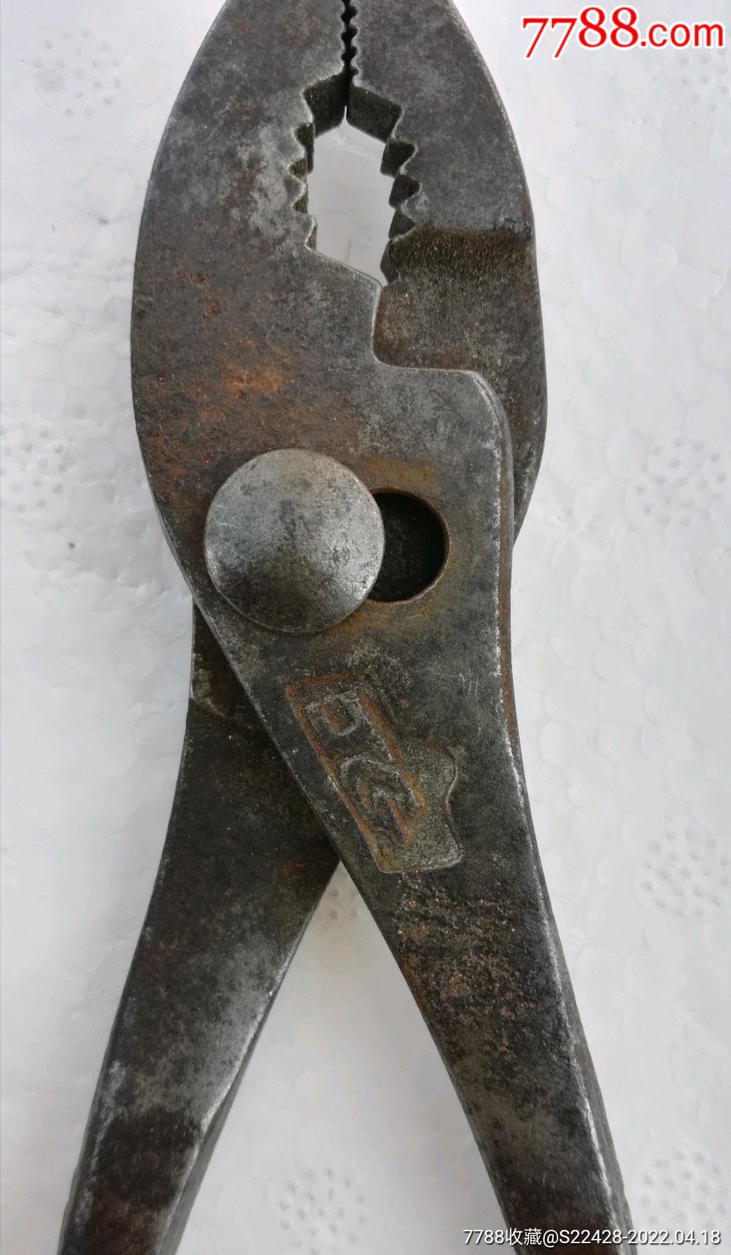 老鳄鱼口钳子一对