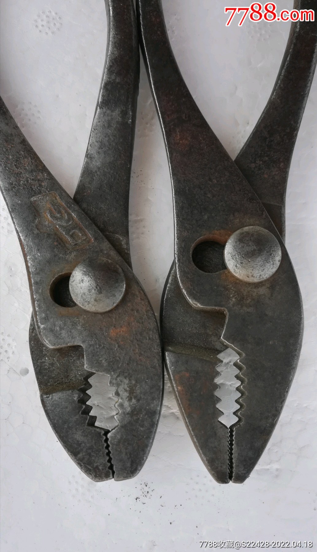 老鳄鱼口钳子一对