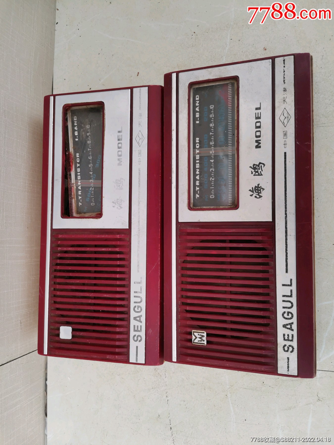 两个海鸥收音机