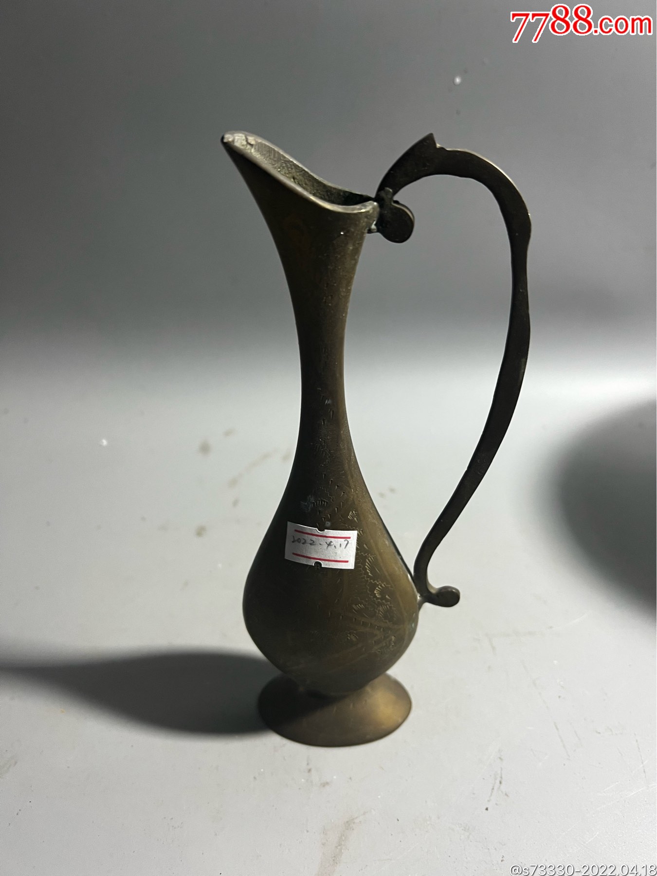 创汇期铜制花瓶一只