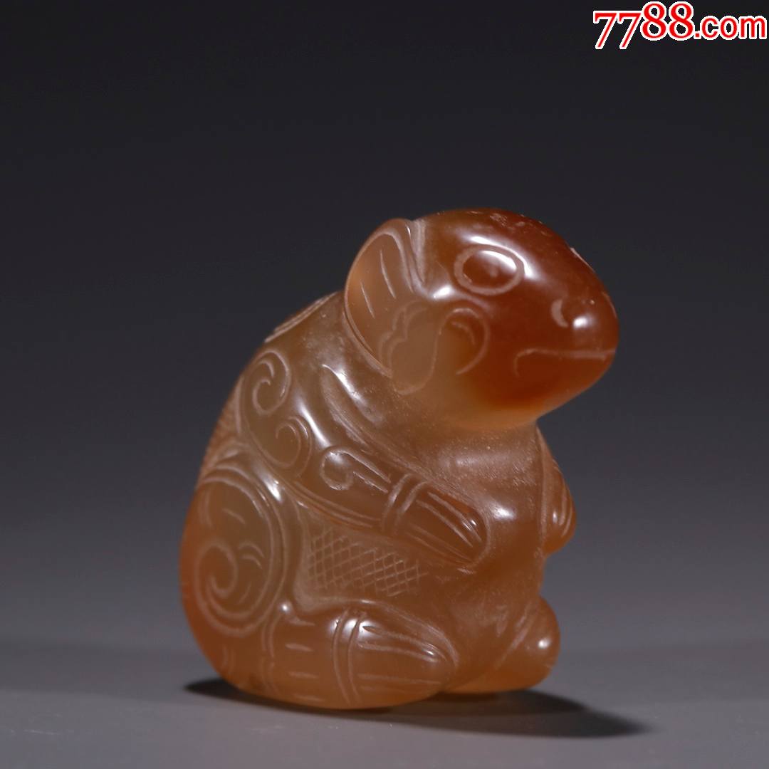 旧藏老玛瑙松鼠雕件