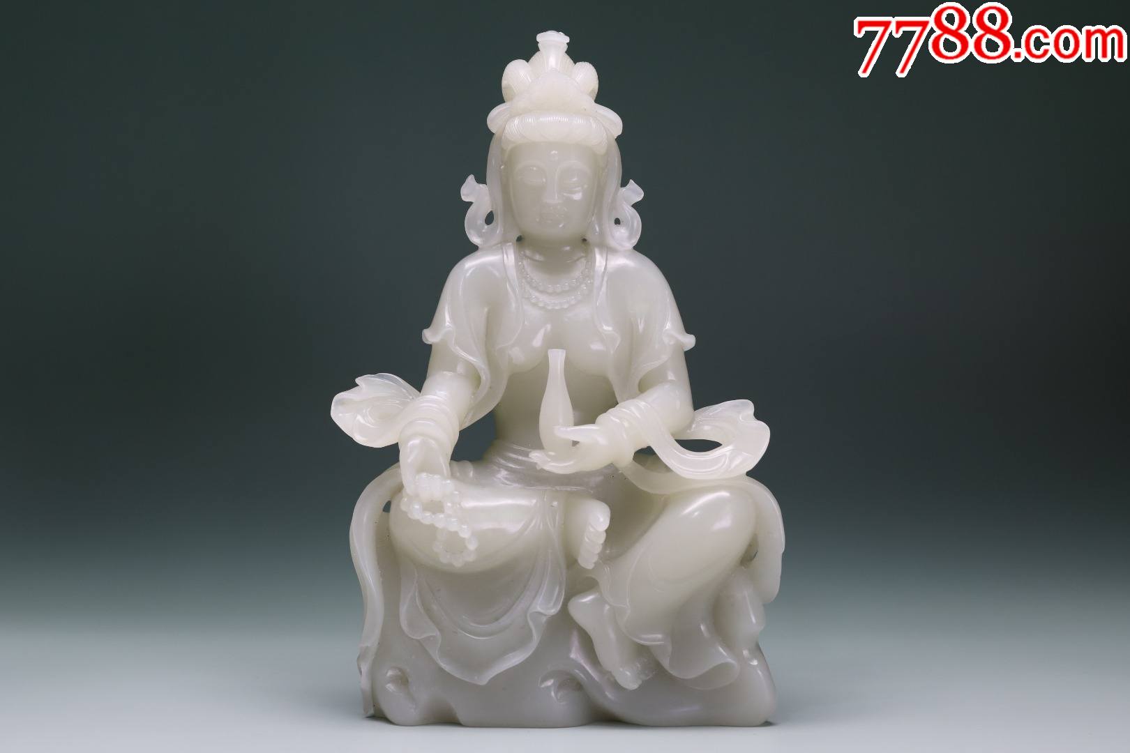 回流旧藏和田玉籽料观音菩萨座像