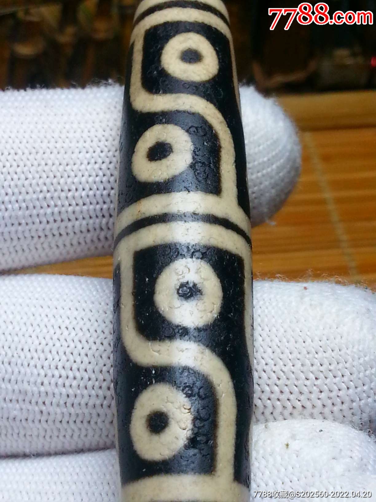 马蹄纹包浆十二眼大天珠36033