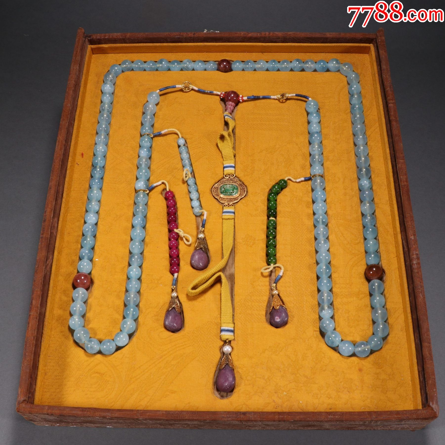 海蓝宝朝珠一盘