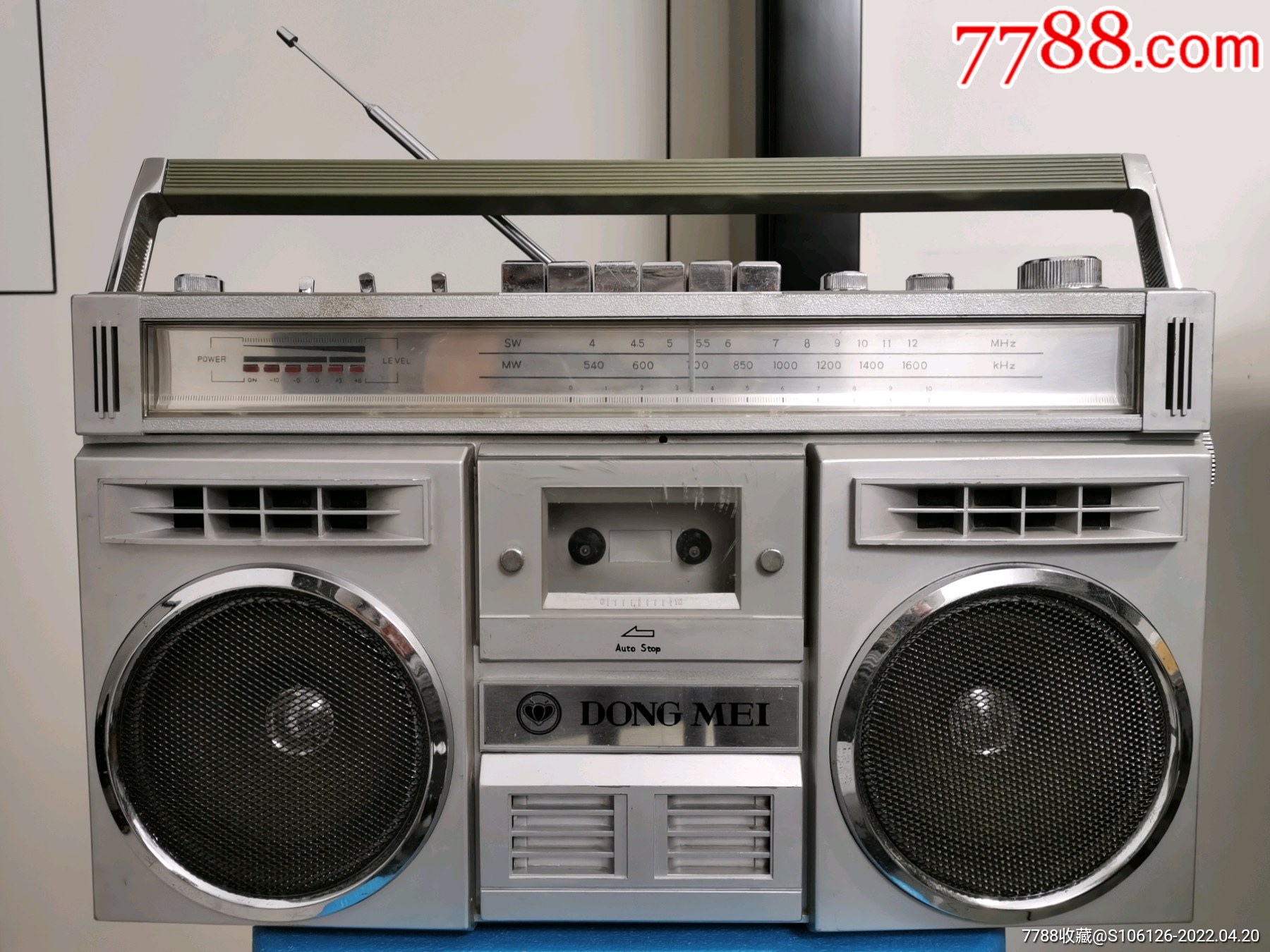 国产冬梅牌单卡立体声收录机