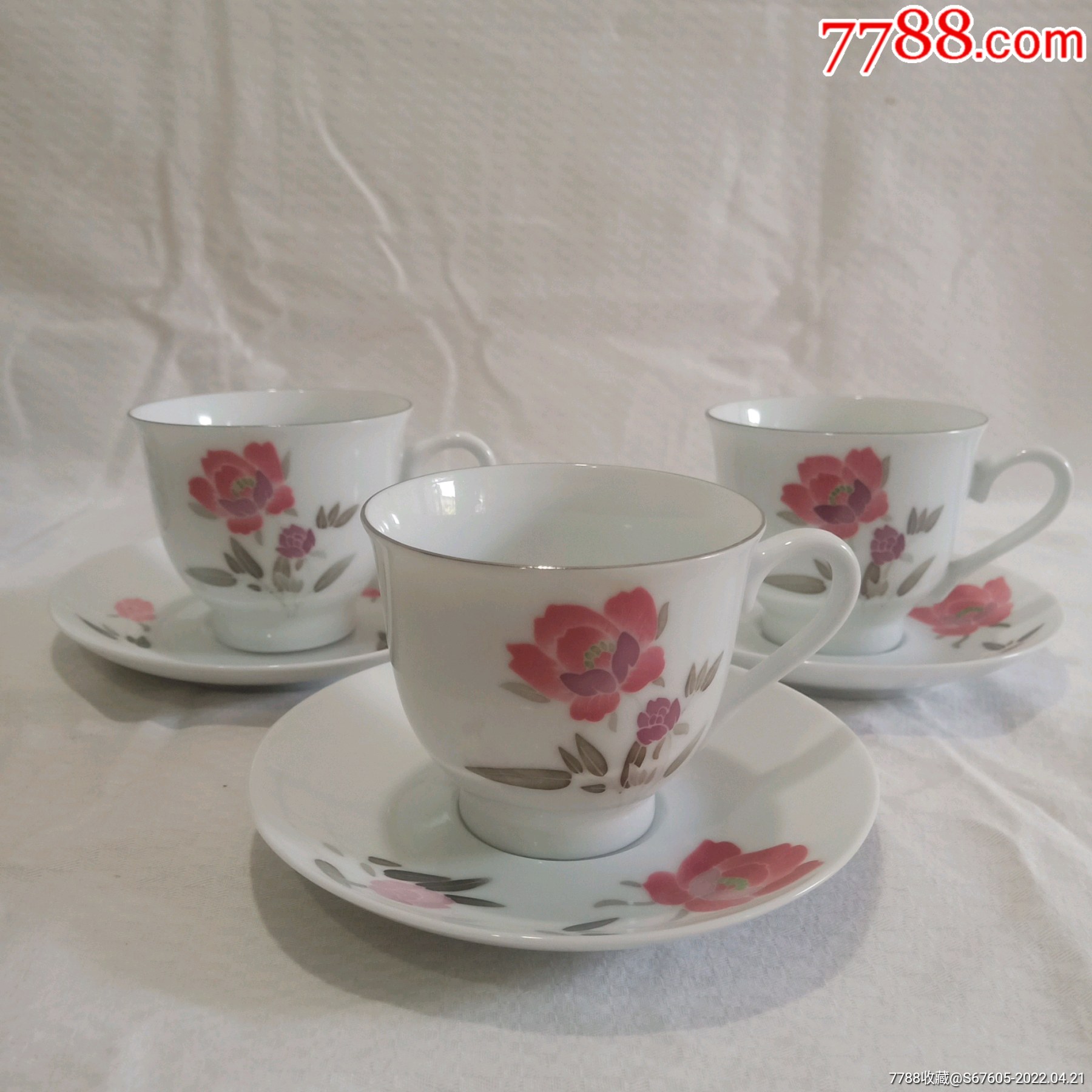 蝴蝶款手绘图案茶杯三套价