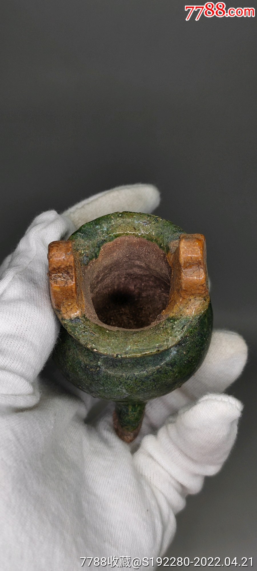 三彩珐华琉璃香炉工艺品可以用来陈设或者焚香特别是现代人对一柱香