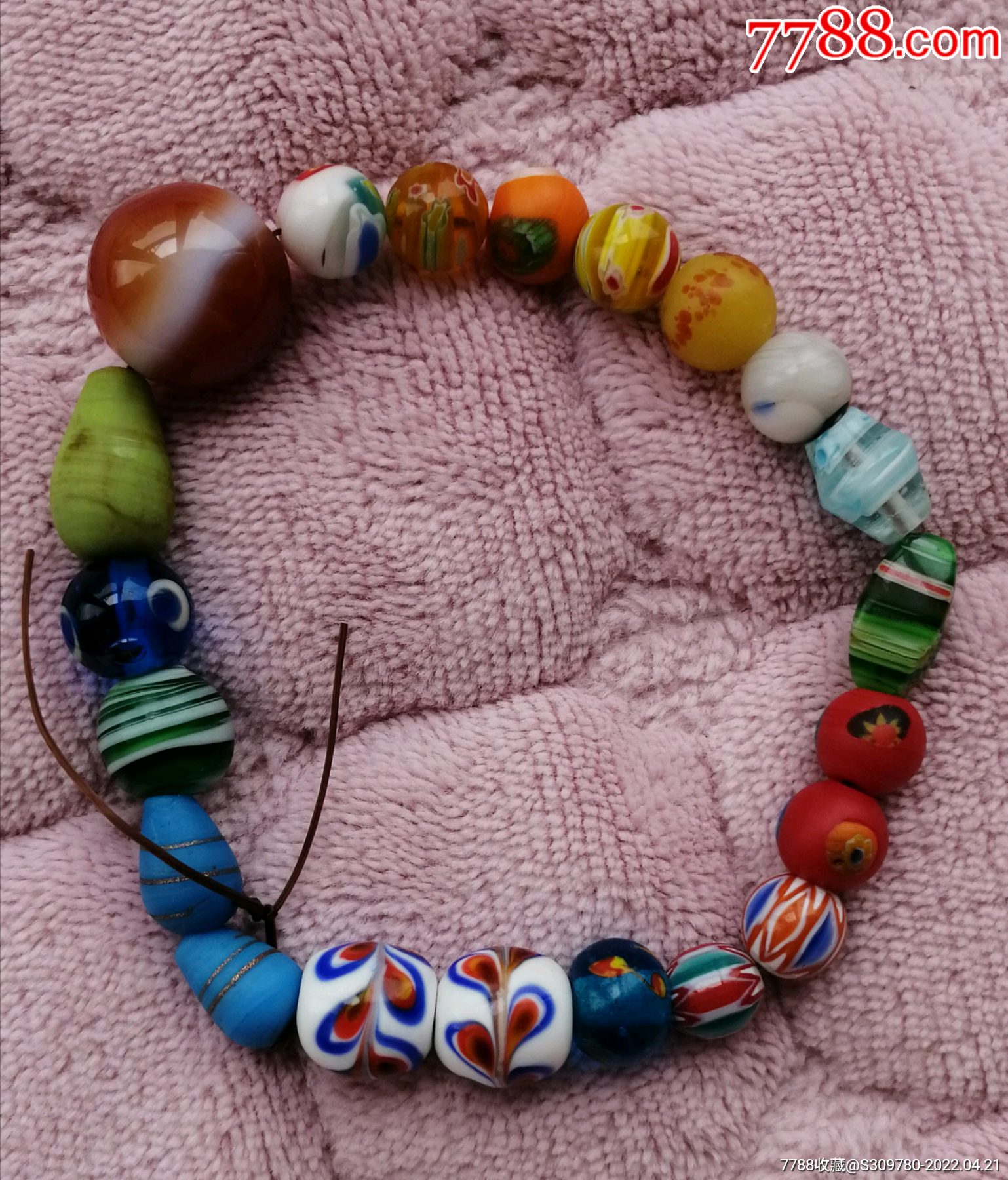 一串国外的diy老琉璃珠子很漂亮不是太老20年左右拿去配串做手工不要
