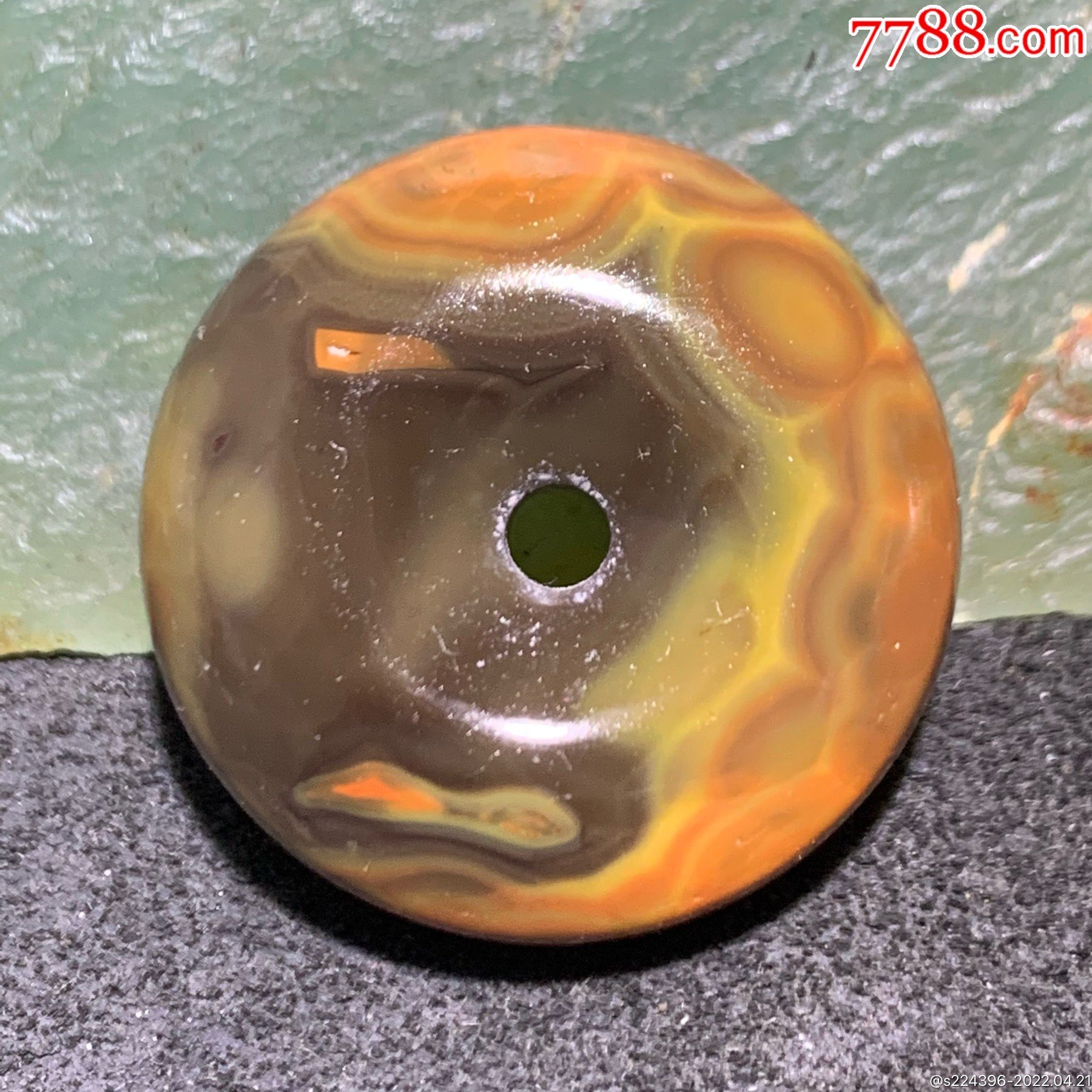 精美战国红玛瑙平安扣一个