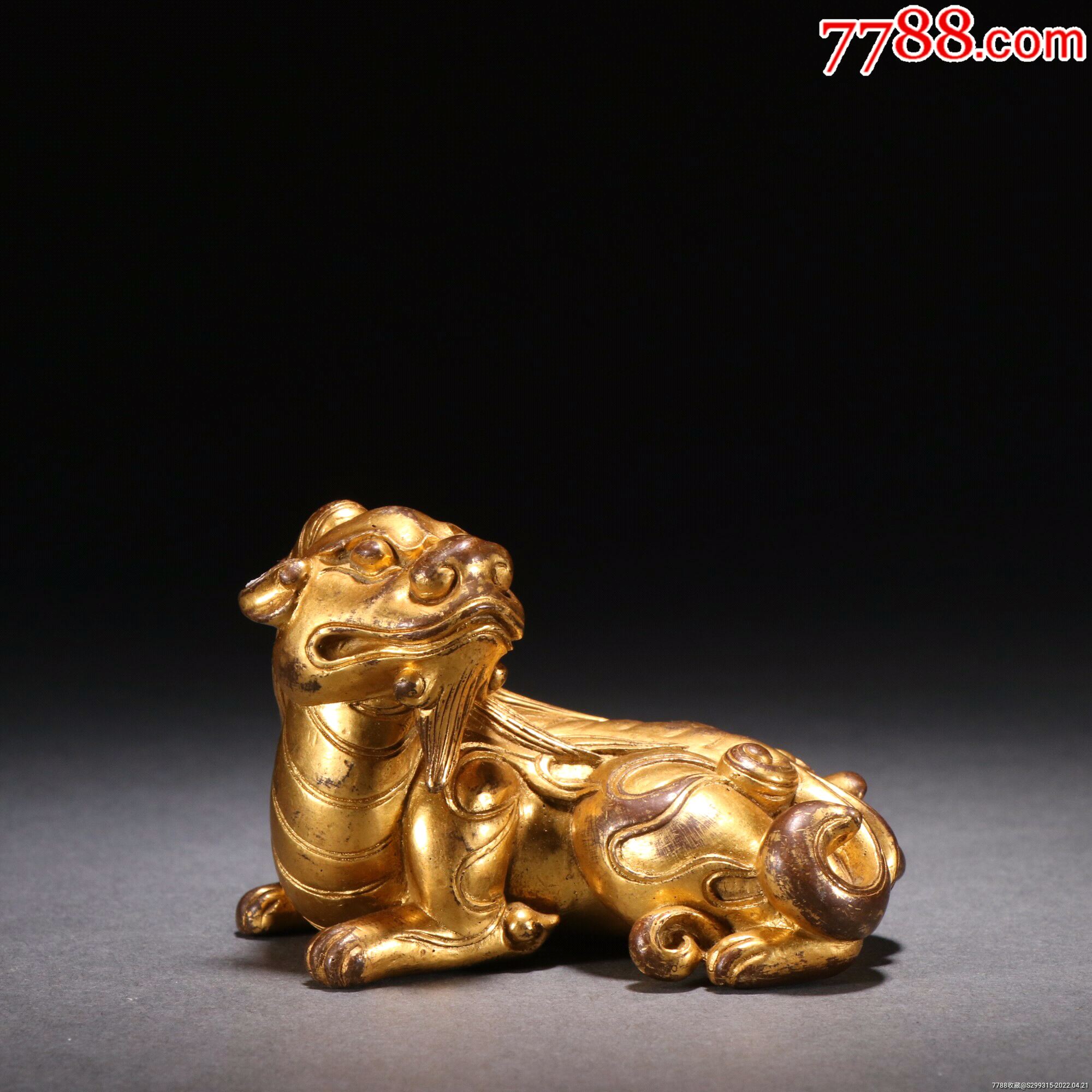 铜鎏金瑞兽摆件a21s30f