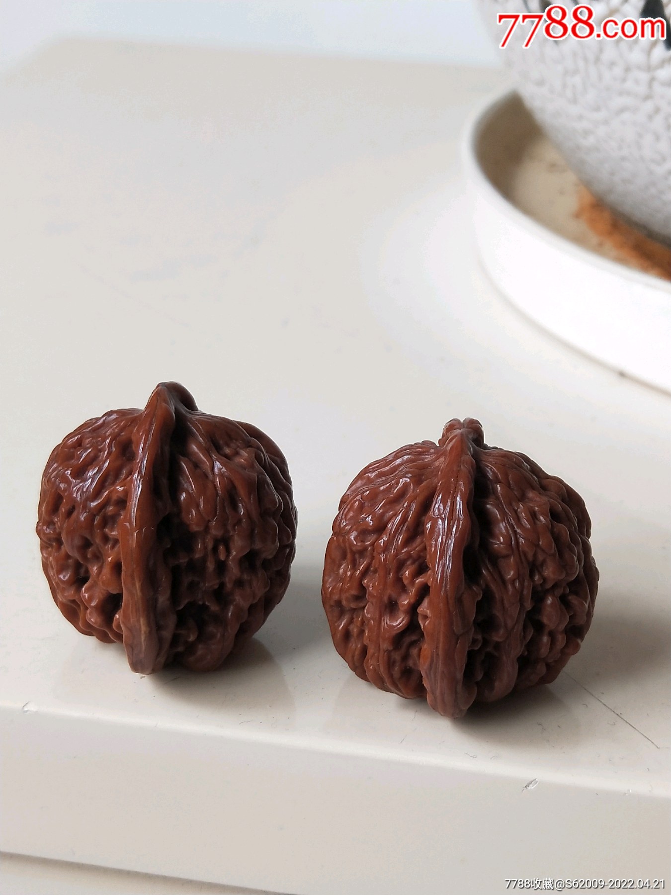 民国包浆红润全品文玩老核桃一对