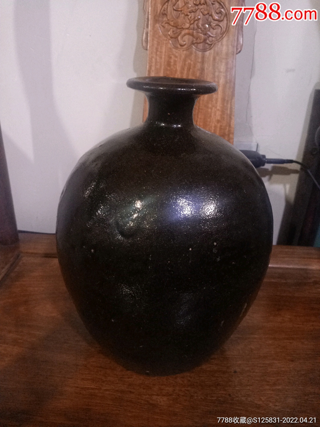 黑釉梅瓶