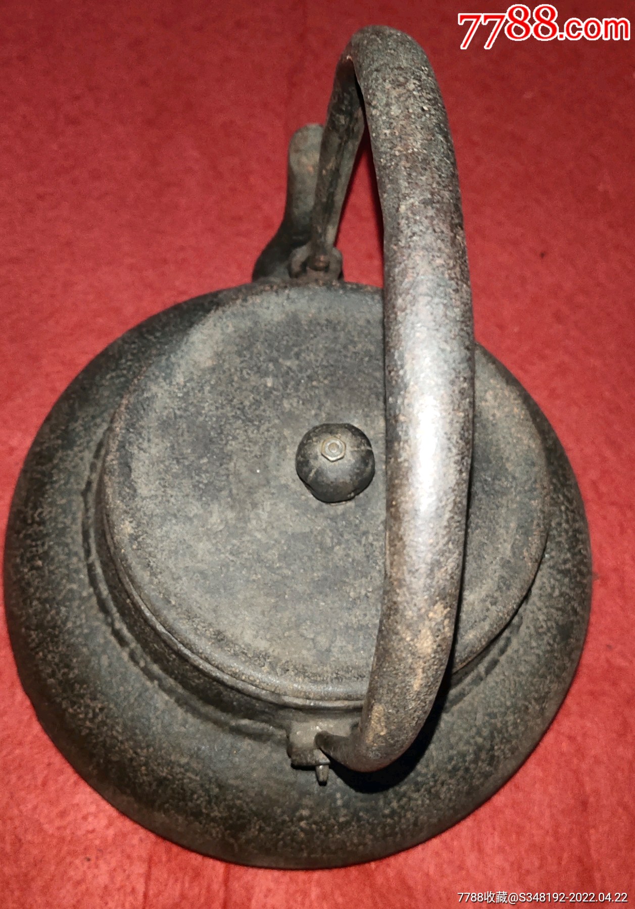 老铁壶有残有补