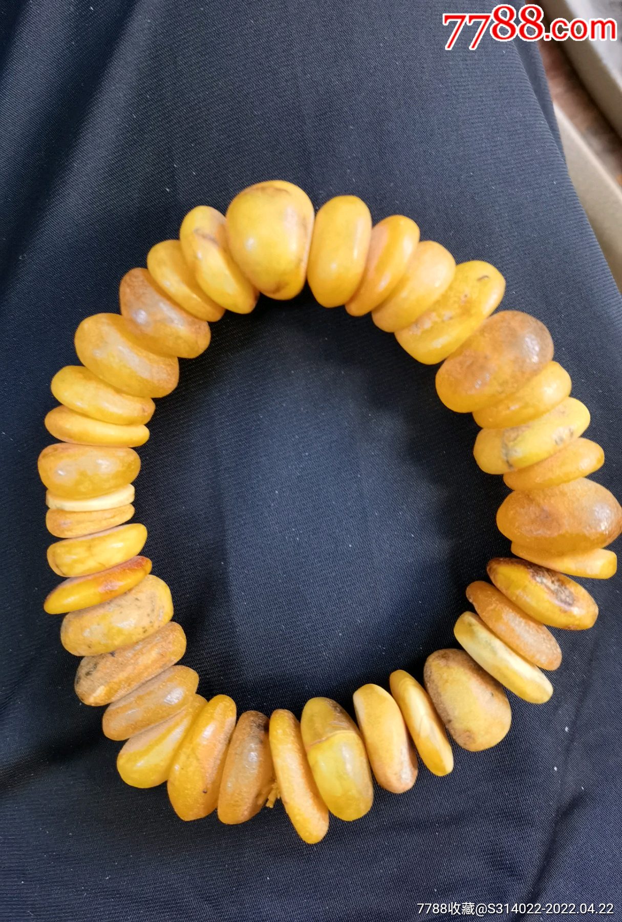 数百年的老蜜蜡手串