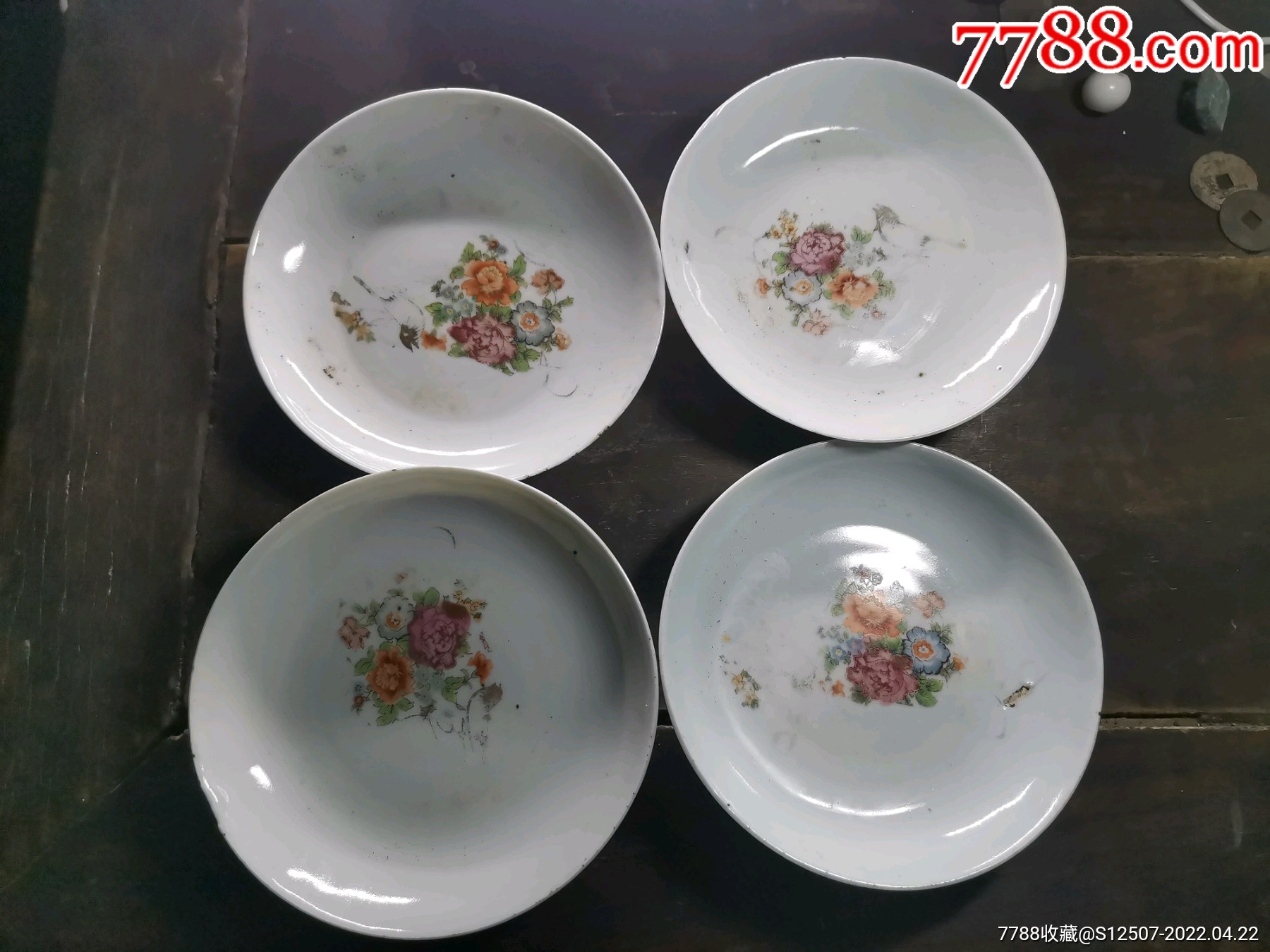 贴花盘子四个
