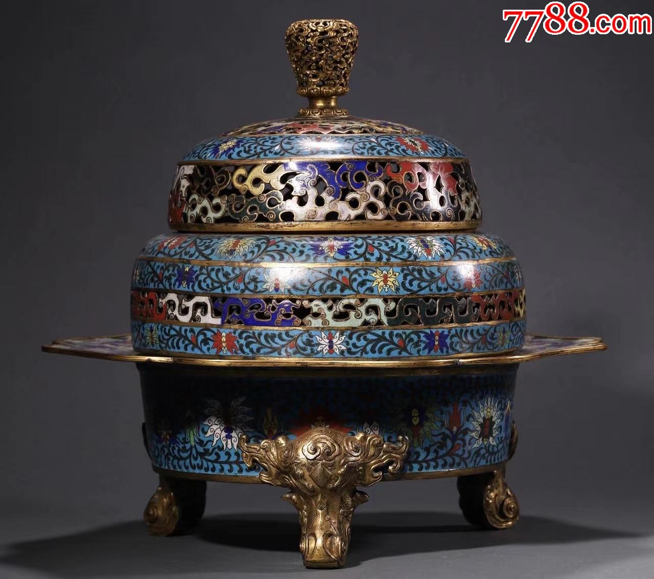 铜胎掐丝珐琅缠枝莲纹象足大熏炉