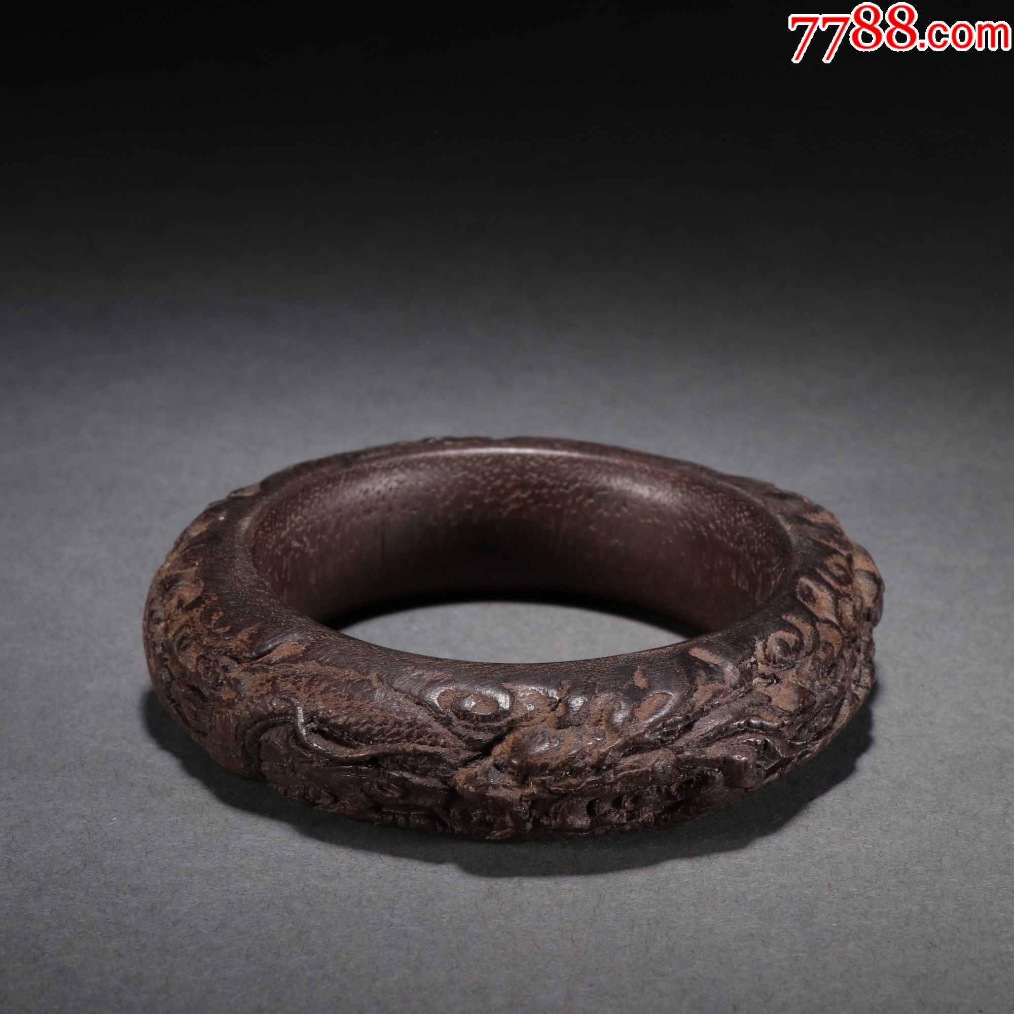 老沉香双龙纹手镯