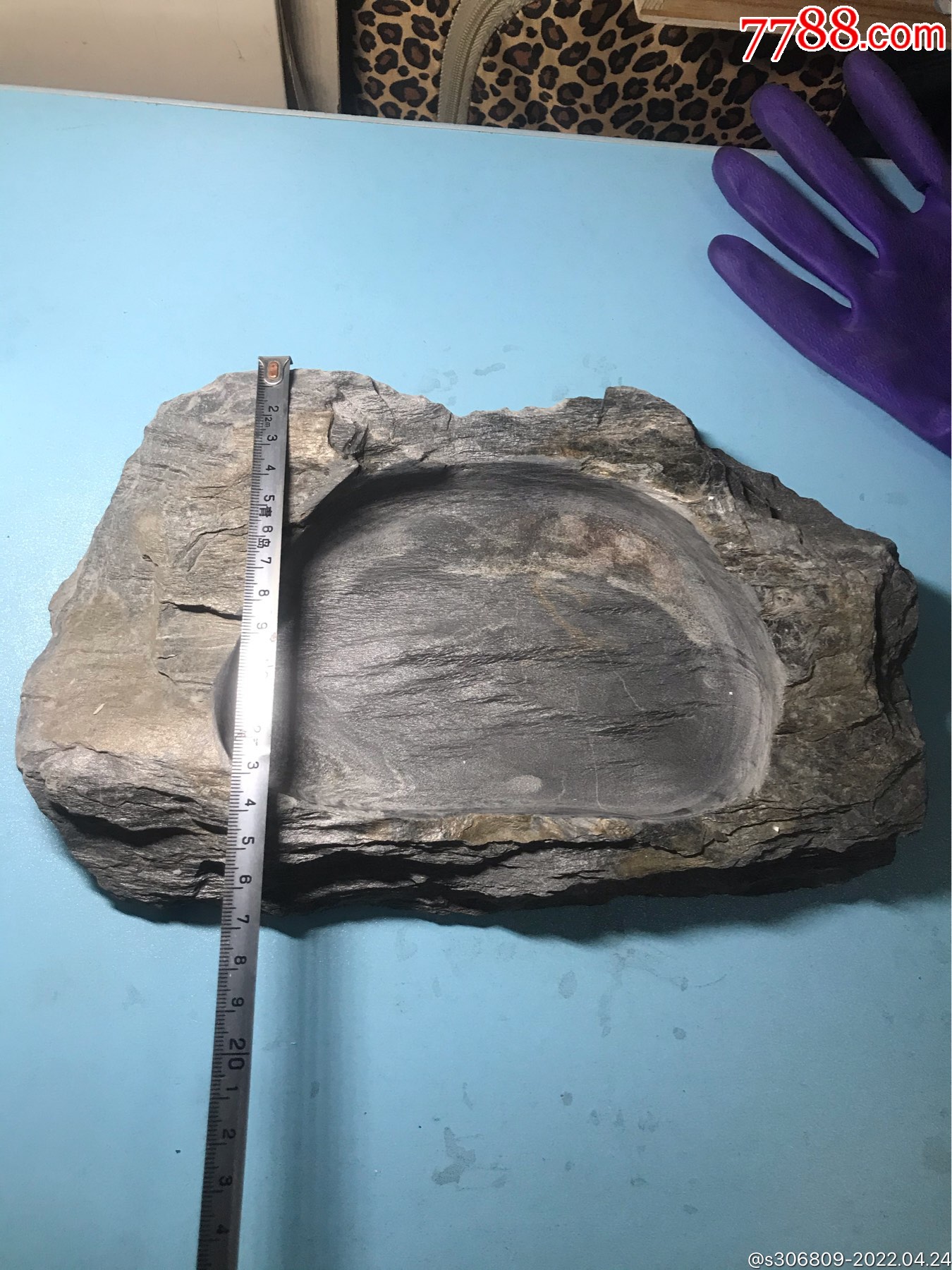 歙砚叶九坑眉纹趟池砚