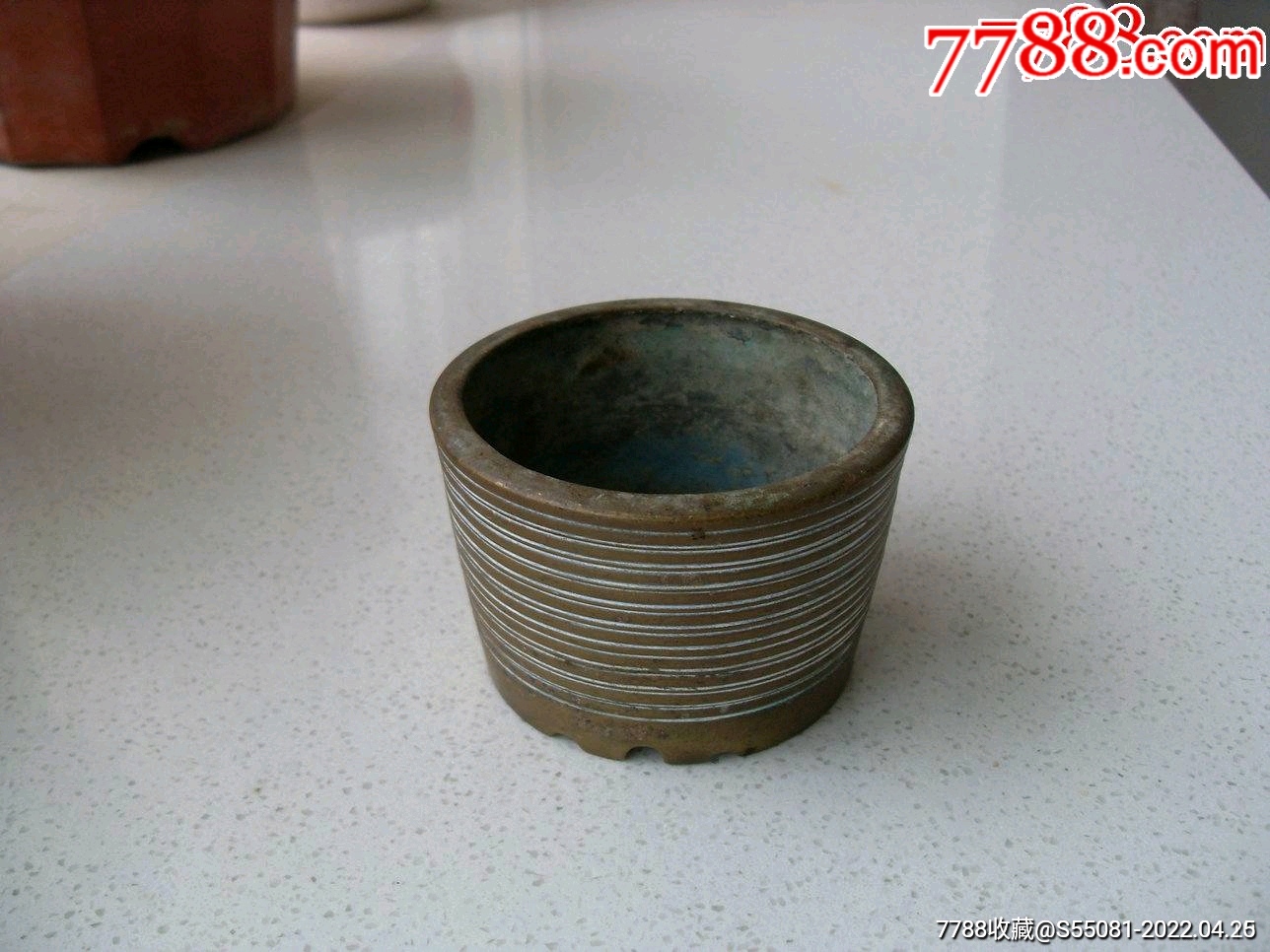 罕见品种经典的清代老铜旋纹香炉