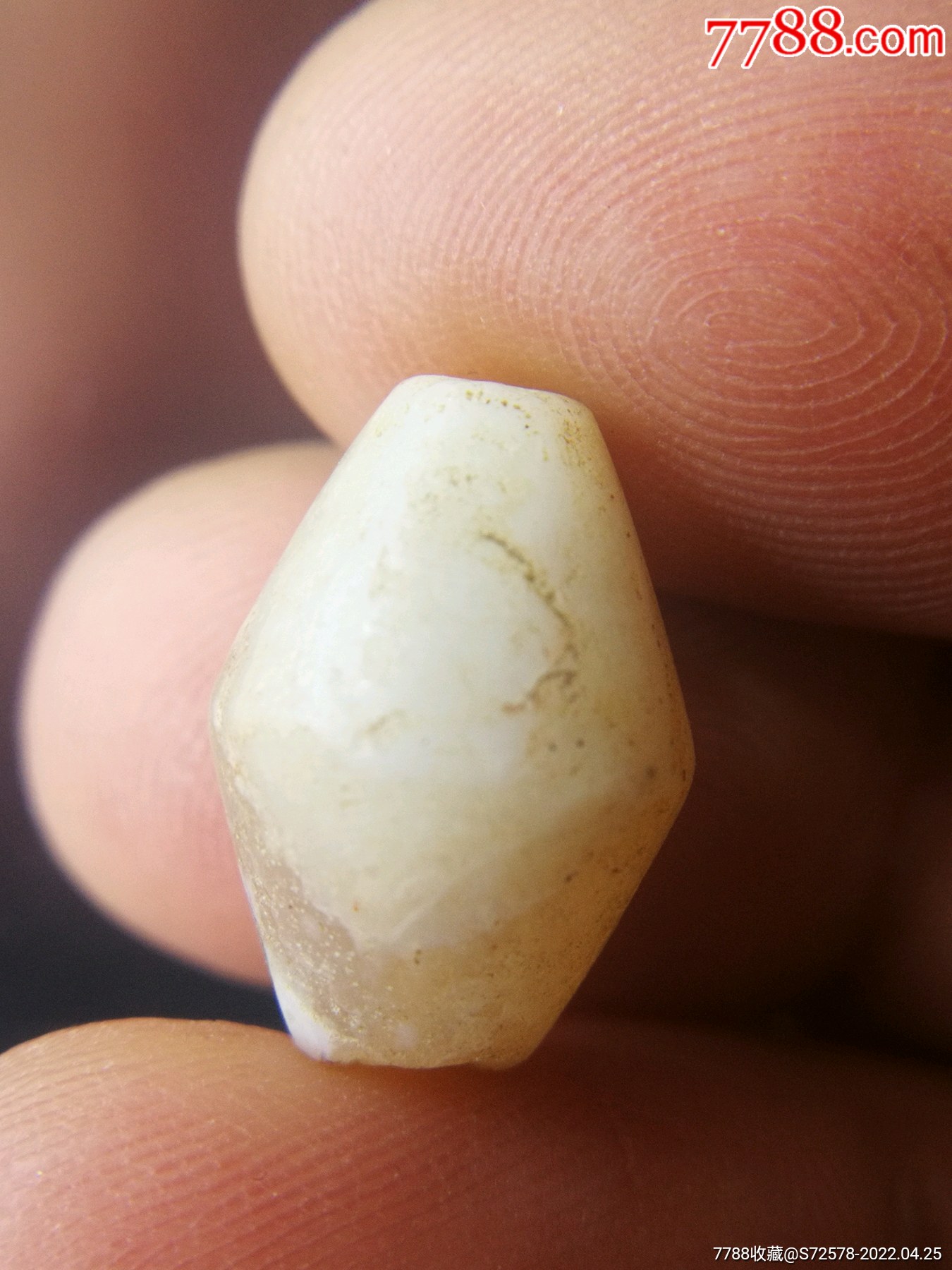 千年缠丝玛瑙棱珠