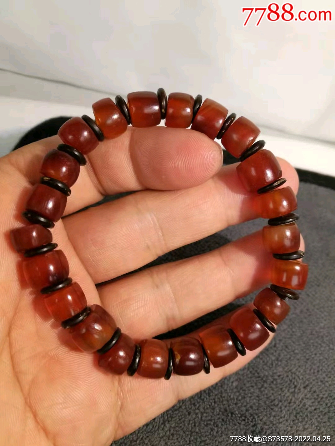 早年下乡收到的西玛珠子手串