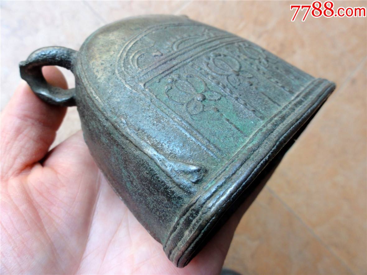 马帮遗留清末民初超大的雕花白铜料双耳扁铃铛446g巨无霸