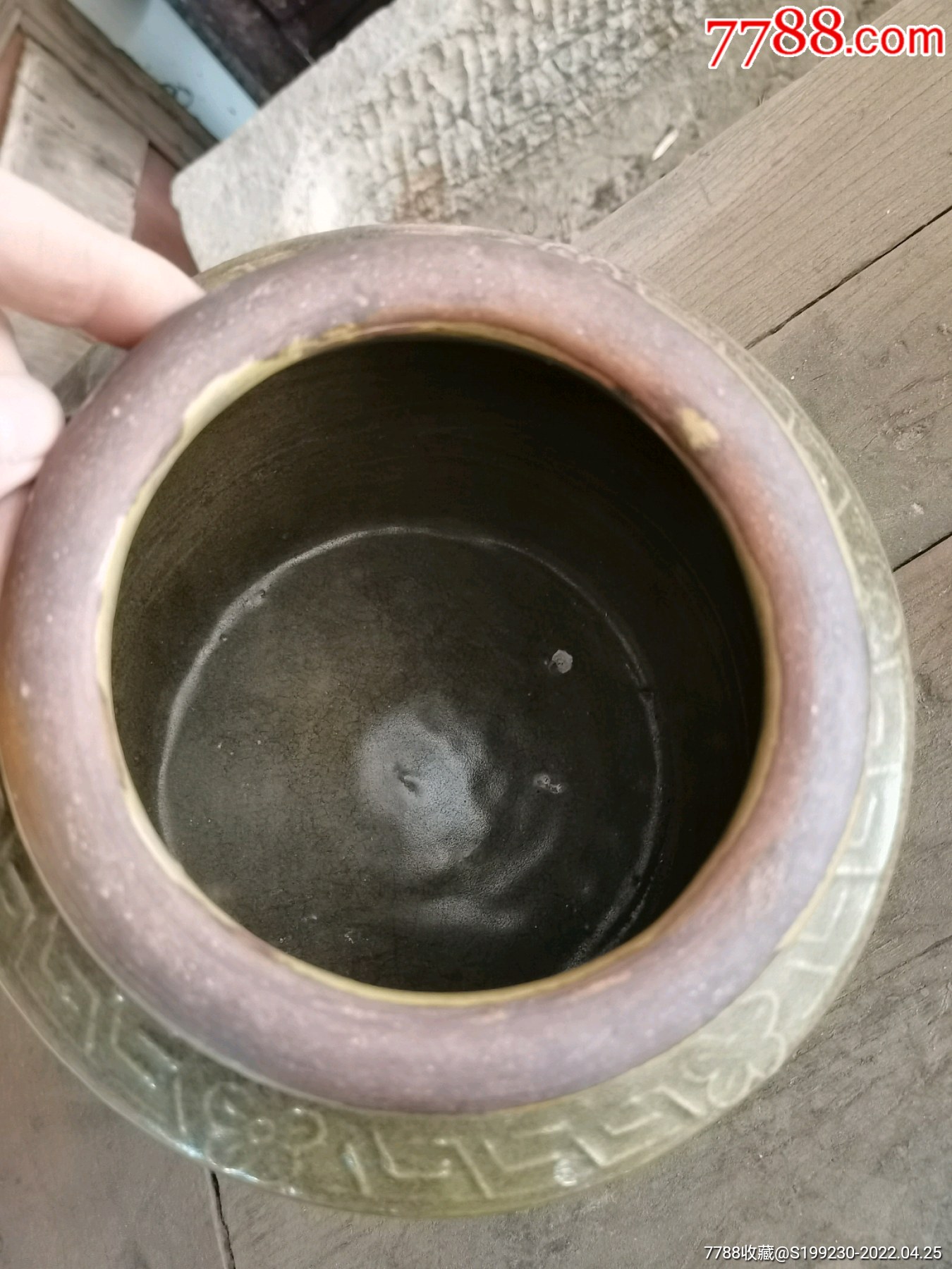 建国前后,缸胎,厚实规整,釉色漂亮,保存完整简介:茶叶末釉