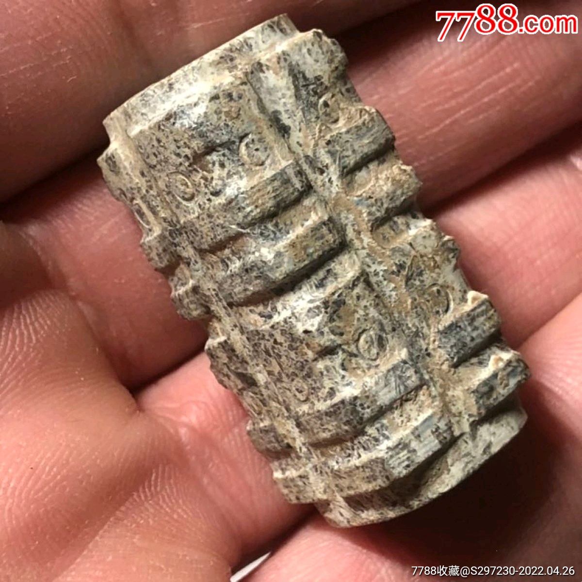 浙江良渚文化琮管