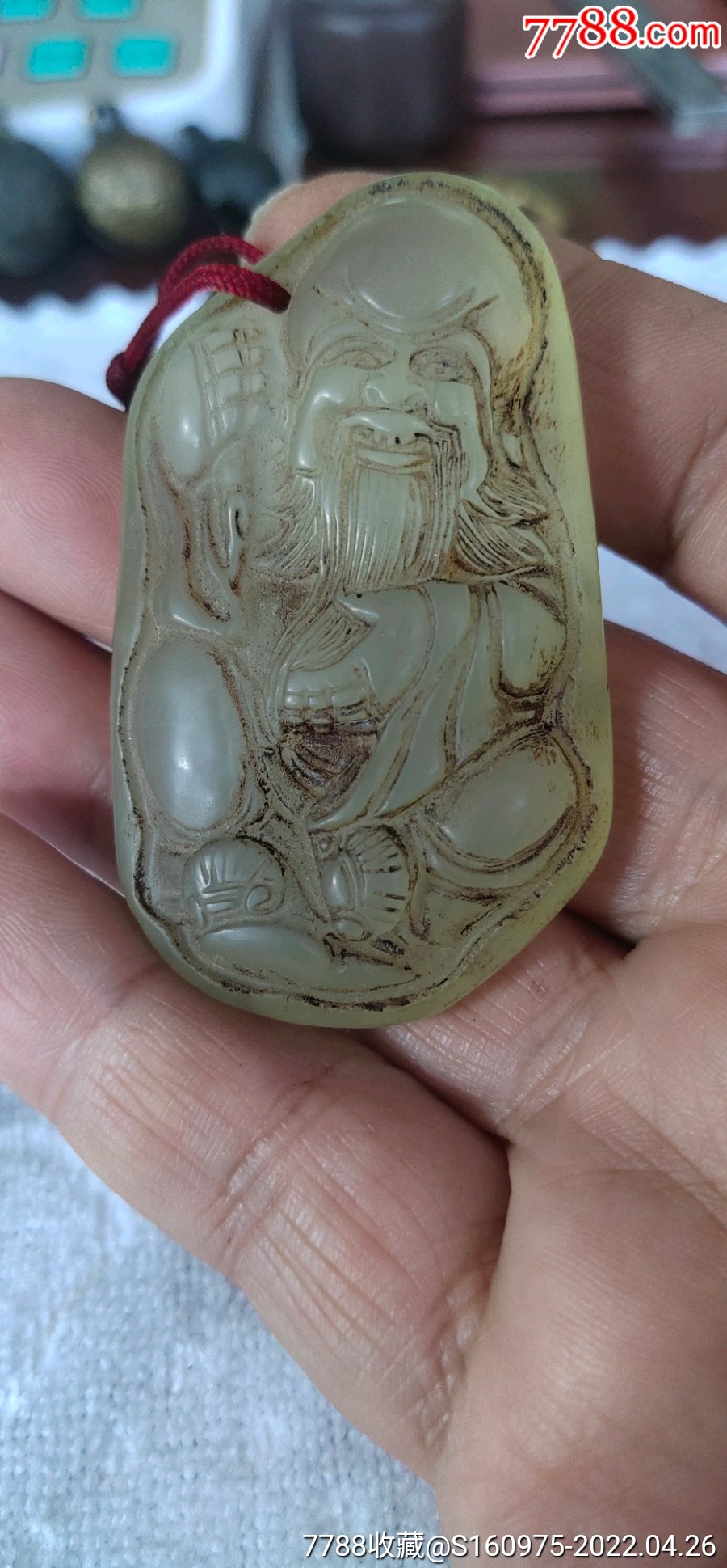漂亮岫玉浮雕寿星持莲手把件一个水头不错