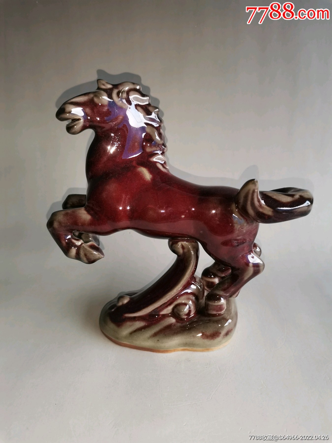 现代钧瓷红色钧官窑踏浪马
