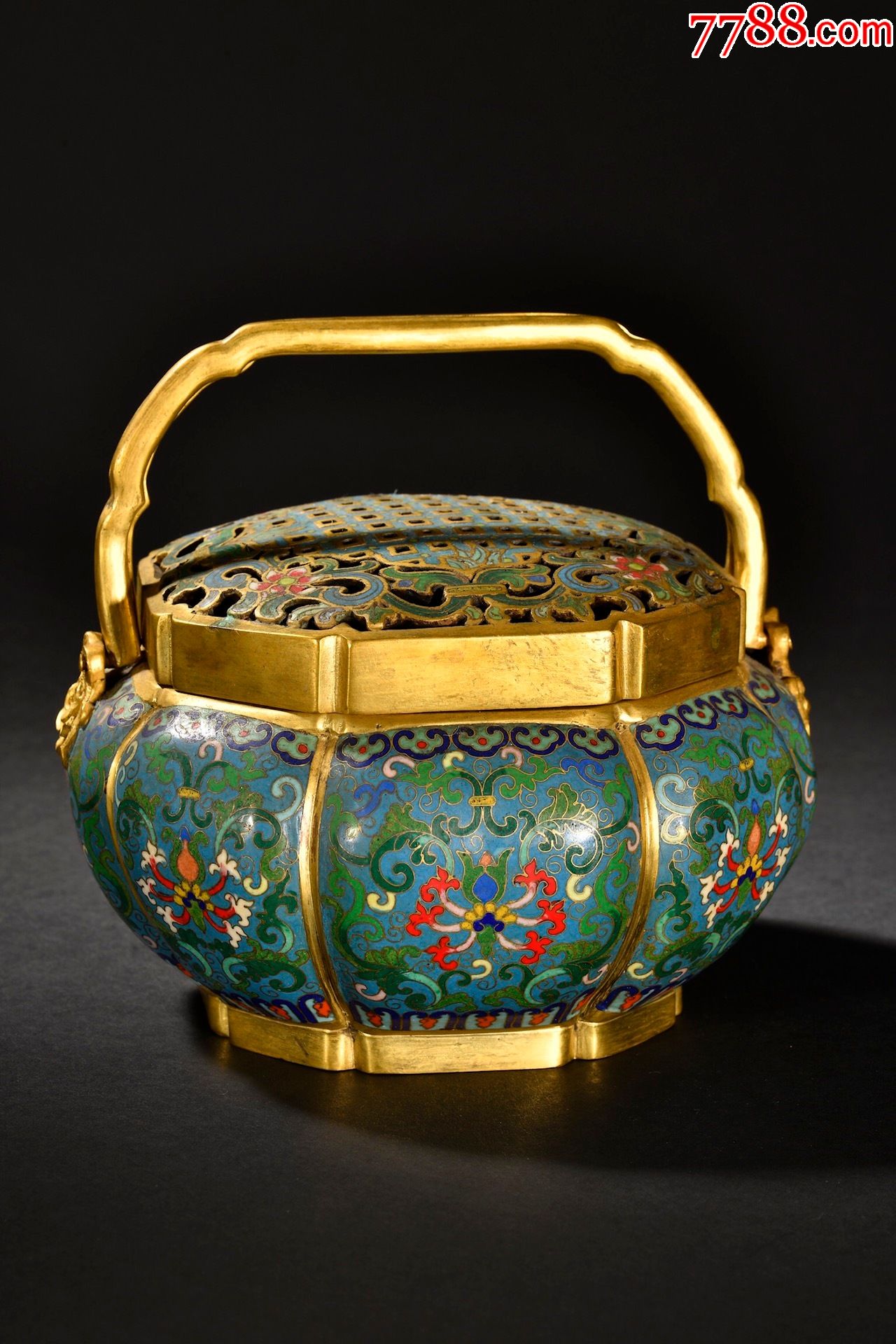 掐丝珐琅宝相花纹提梁暖手炉