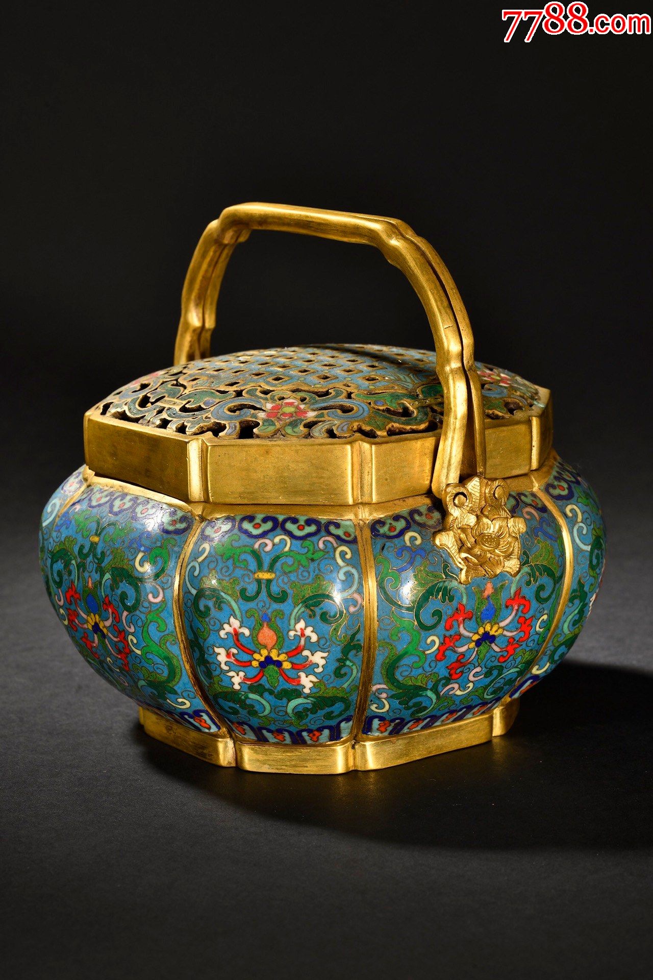 掐丝珐琅宝相花纹提梁暖手炉