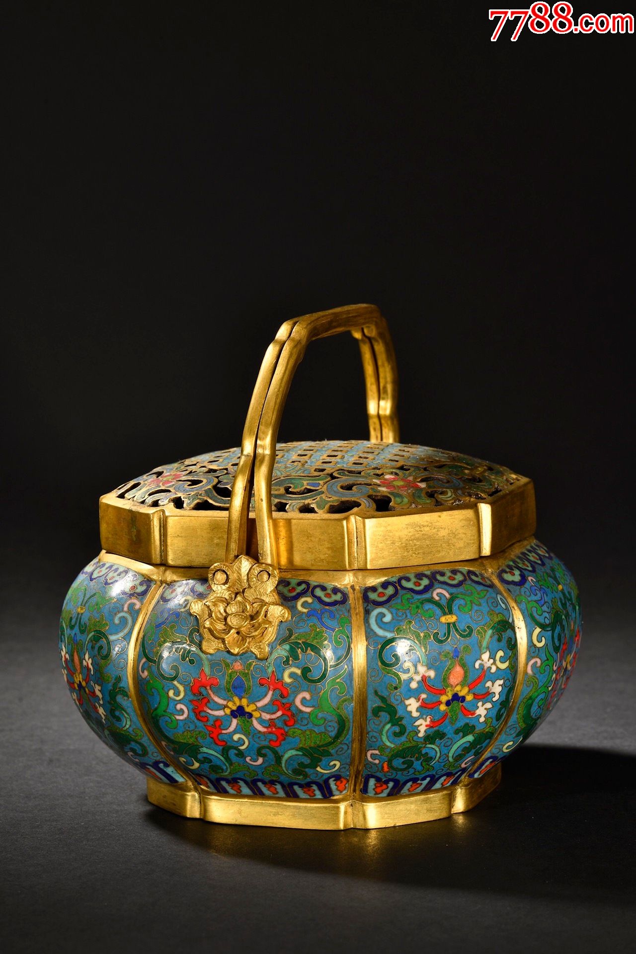 掐丝珐琅宝相花纹提梁暖手炉