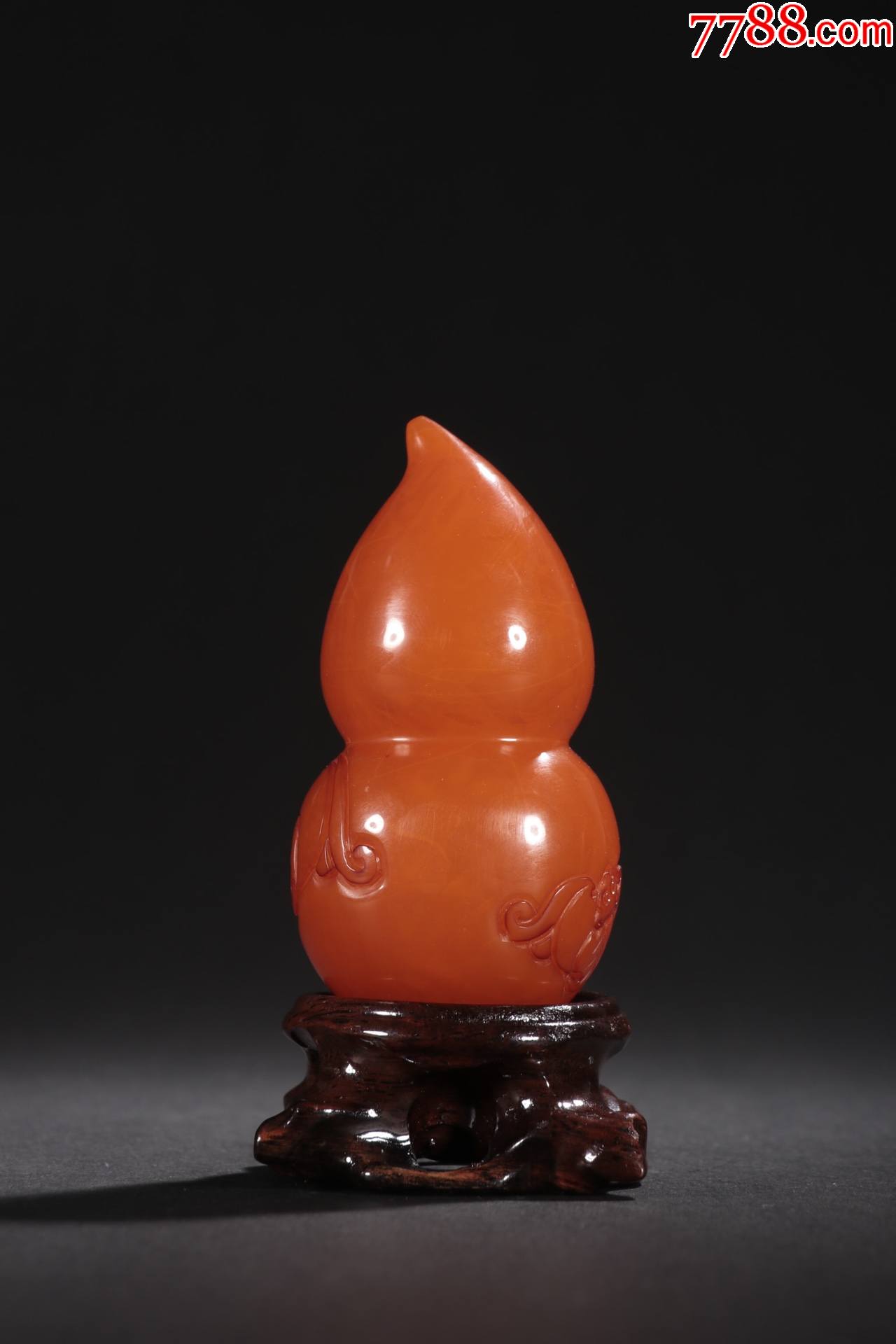 蜜蜡双福纹葫芦雕件