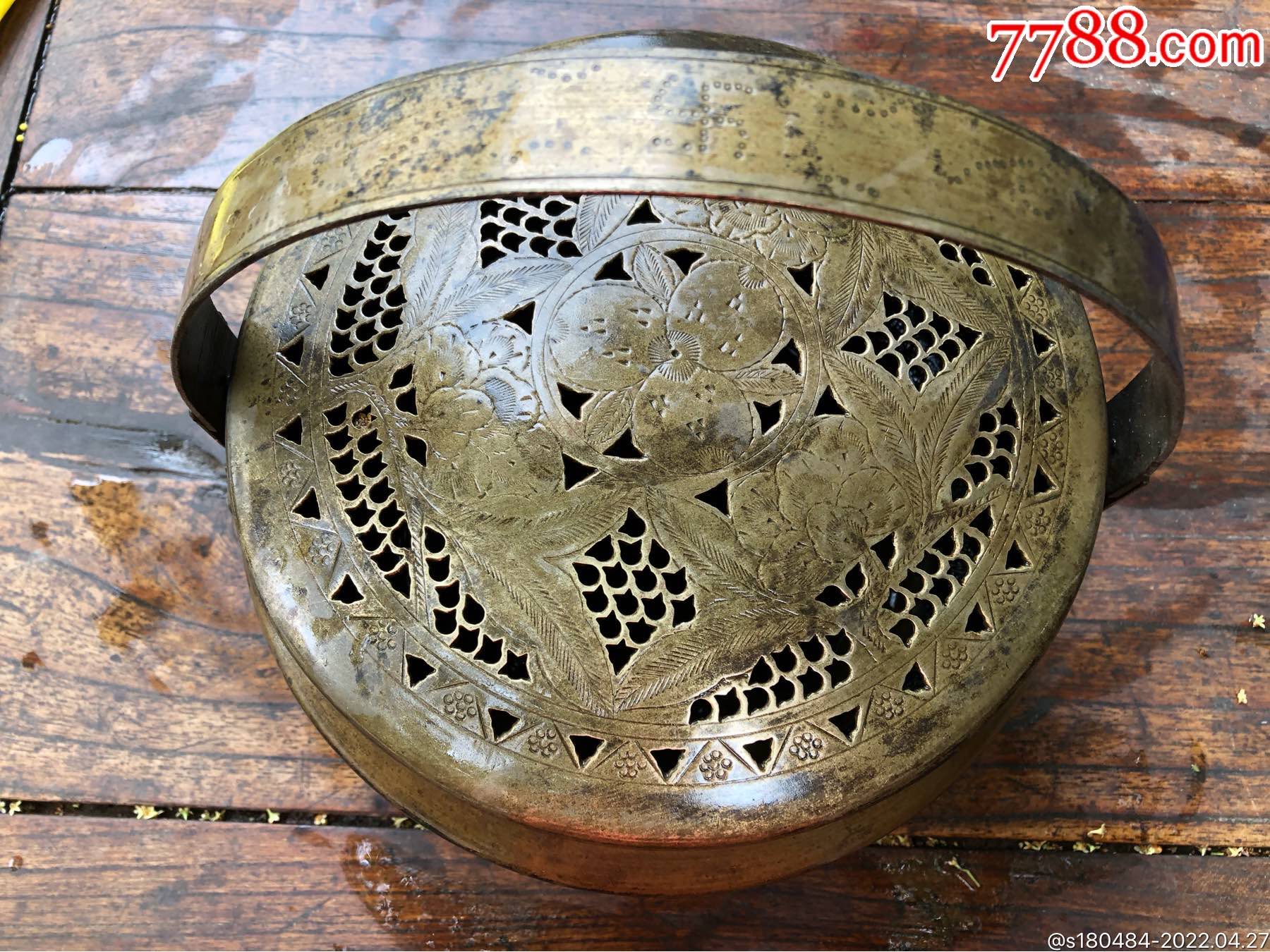 "商品>>>>￥1,80010品99民国白铜雕花手炉