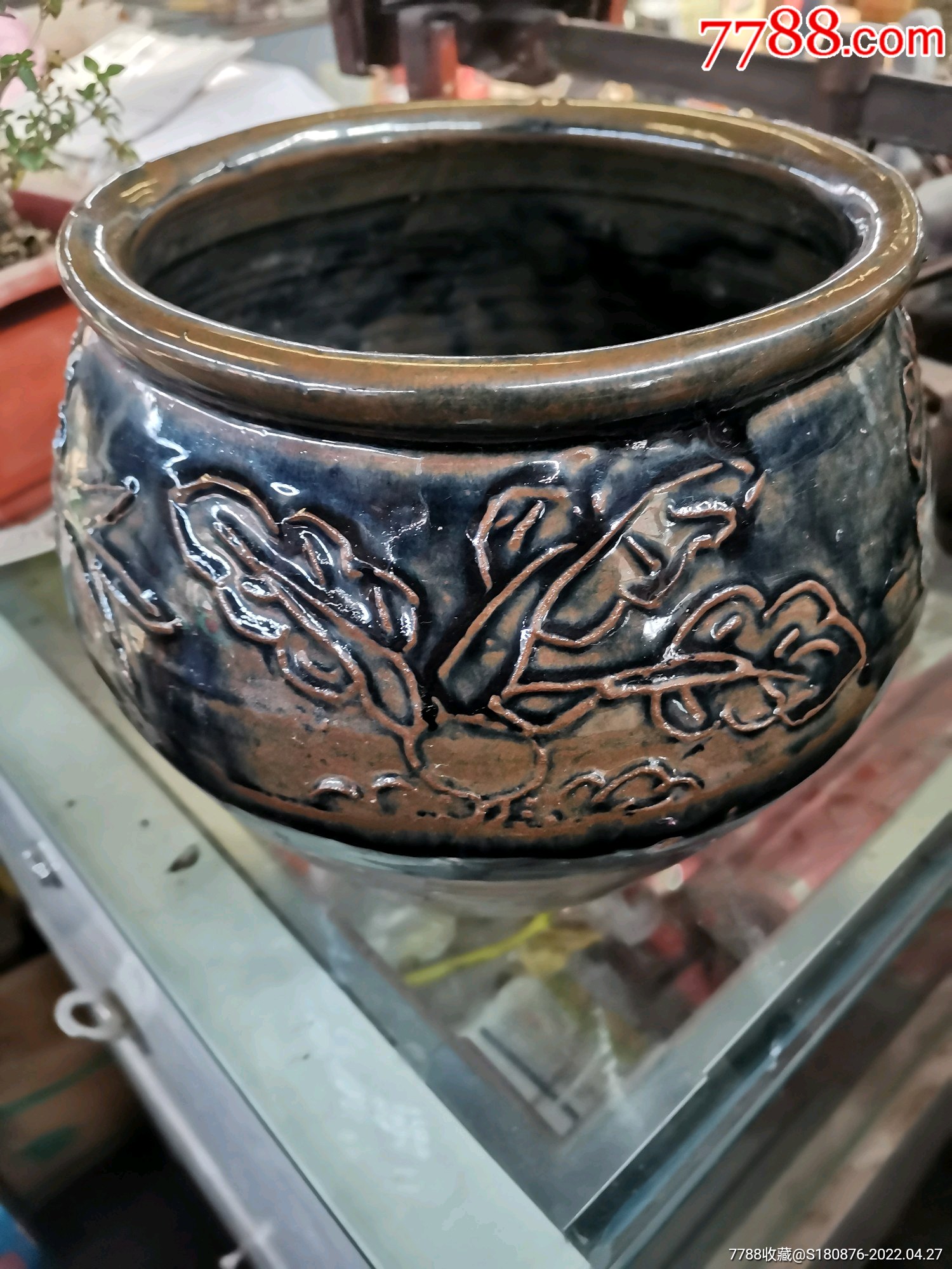 清代乌金釉卷缸1个